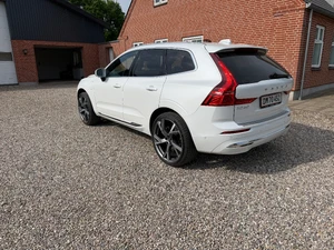 VOLVO Xc60 Thumbnail 3