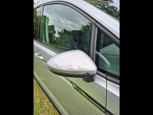 VW Touran Thumbnail 2