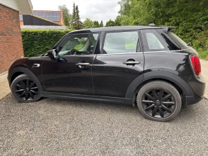 MINI Cooper Thumbnail 8
