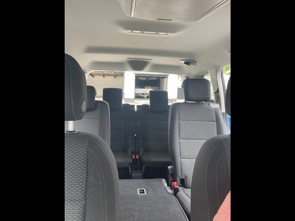 VOLKSWAGEN Touran Thumbnail 7