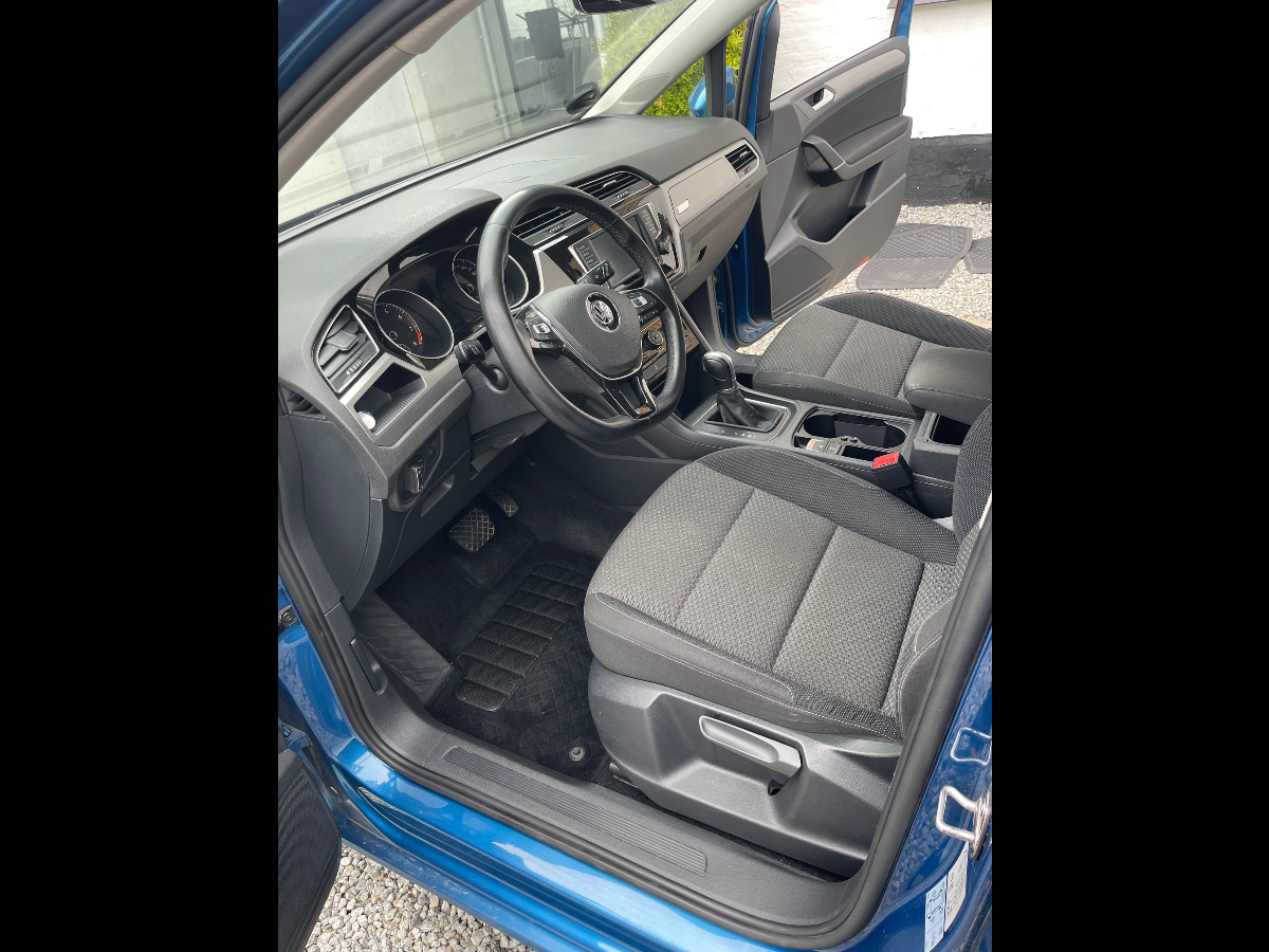 VOLKSWAGEN Touran Thumbnail 5