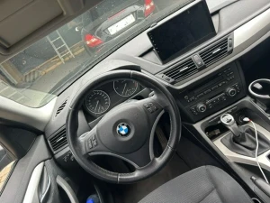 BMW X1 Thumbnail 2
