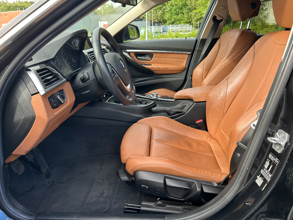 BMW 320 I Thumbnail 12