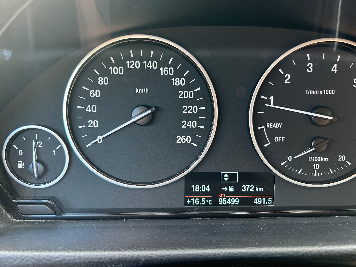 BMW 320 I Thumbnail 13