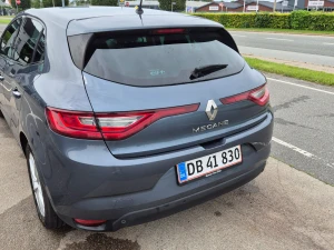 RENAULT Megane Thumbnail 1
