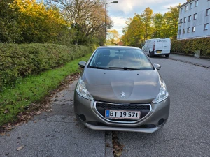 PEUGEOT 208 Thumbnail 3
