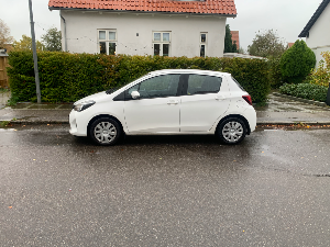 TOYOTA Yaris Thumbnail 8