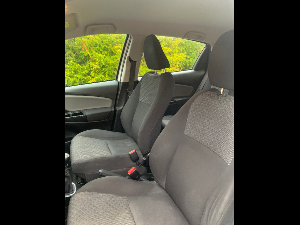 TOYOTA Yaris Thumbnail 1