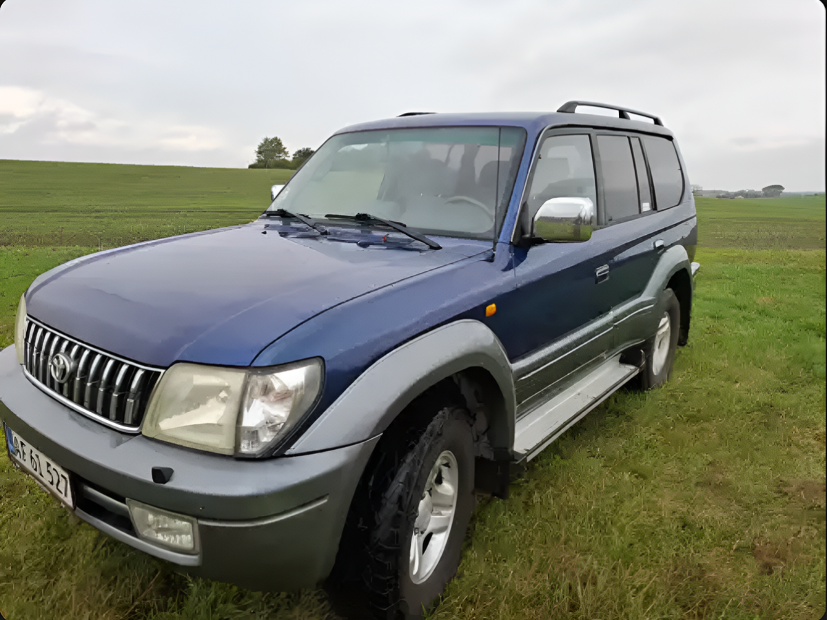 TOYOTA Landcruiser