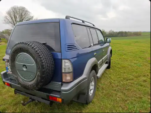 TOYOTA Landcruiser Thumbnail 3