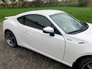 TOYOTA Gt86 Thumbnail 1