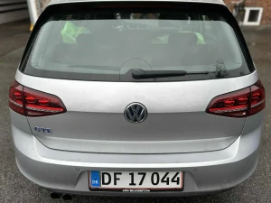 VOLKSWAGEN Golf Thumbnail 4