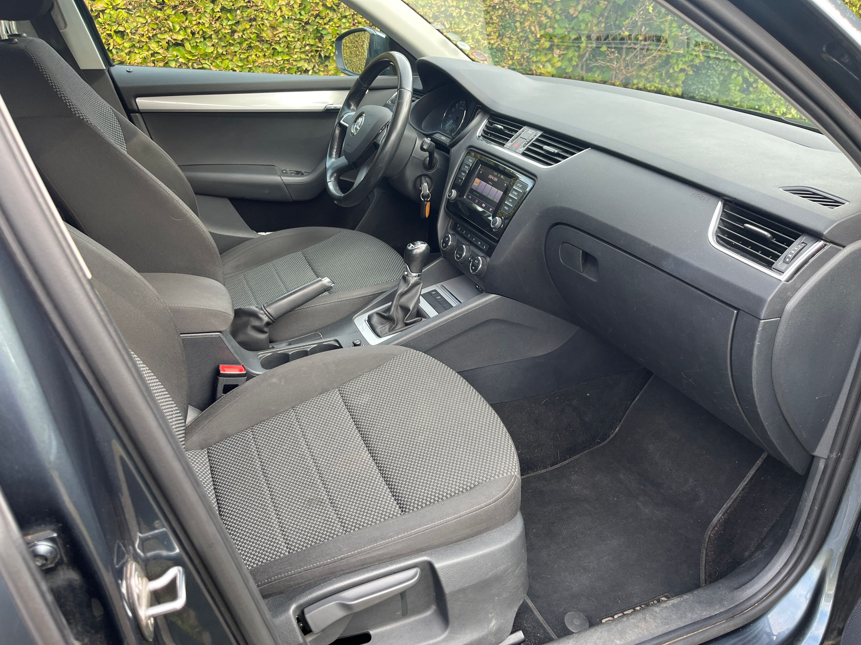 SKODA Octavia Combi Thumbnail 4