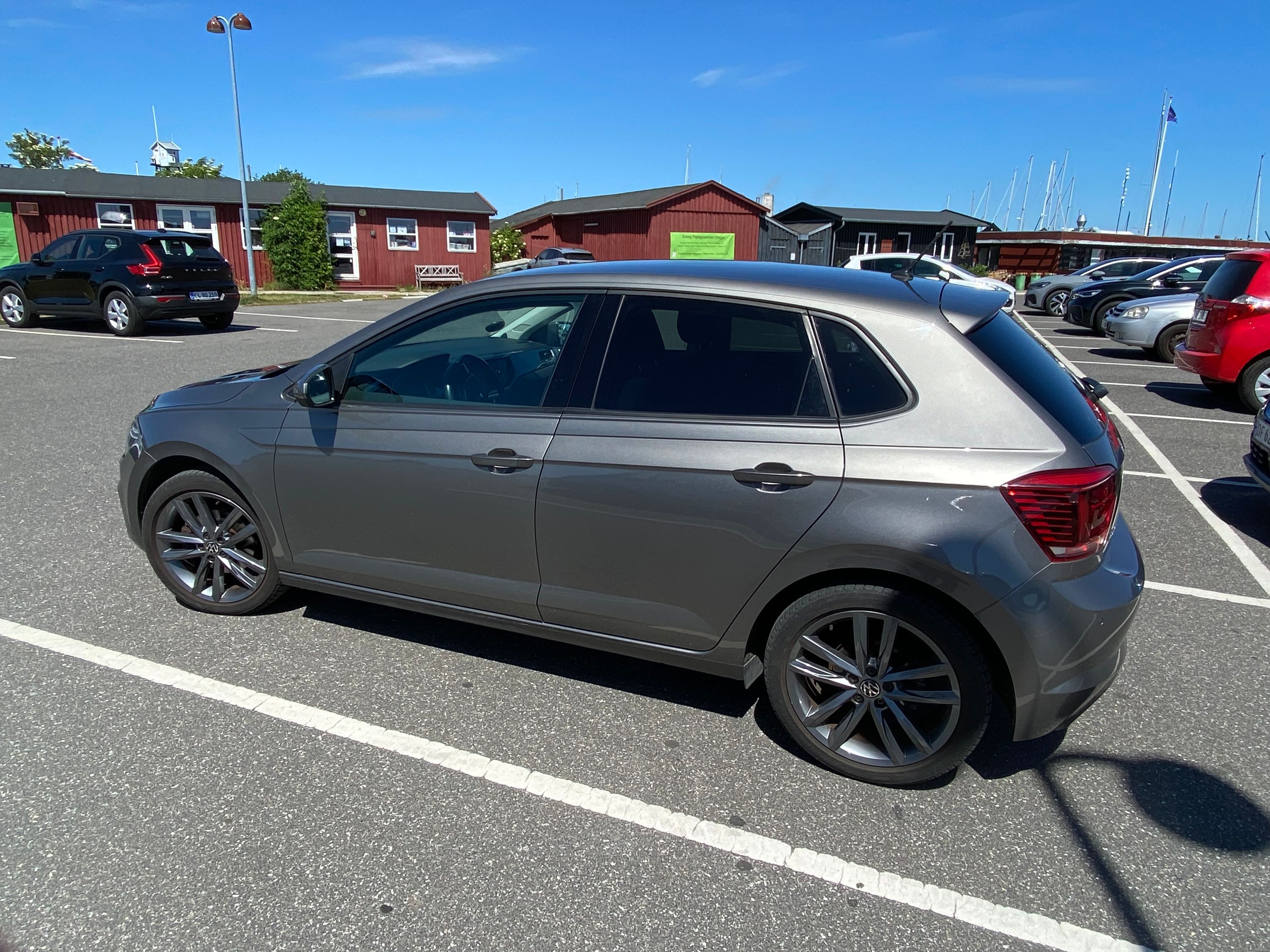 VOLKSWAGEN Polo Thumbnail 5
