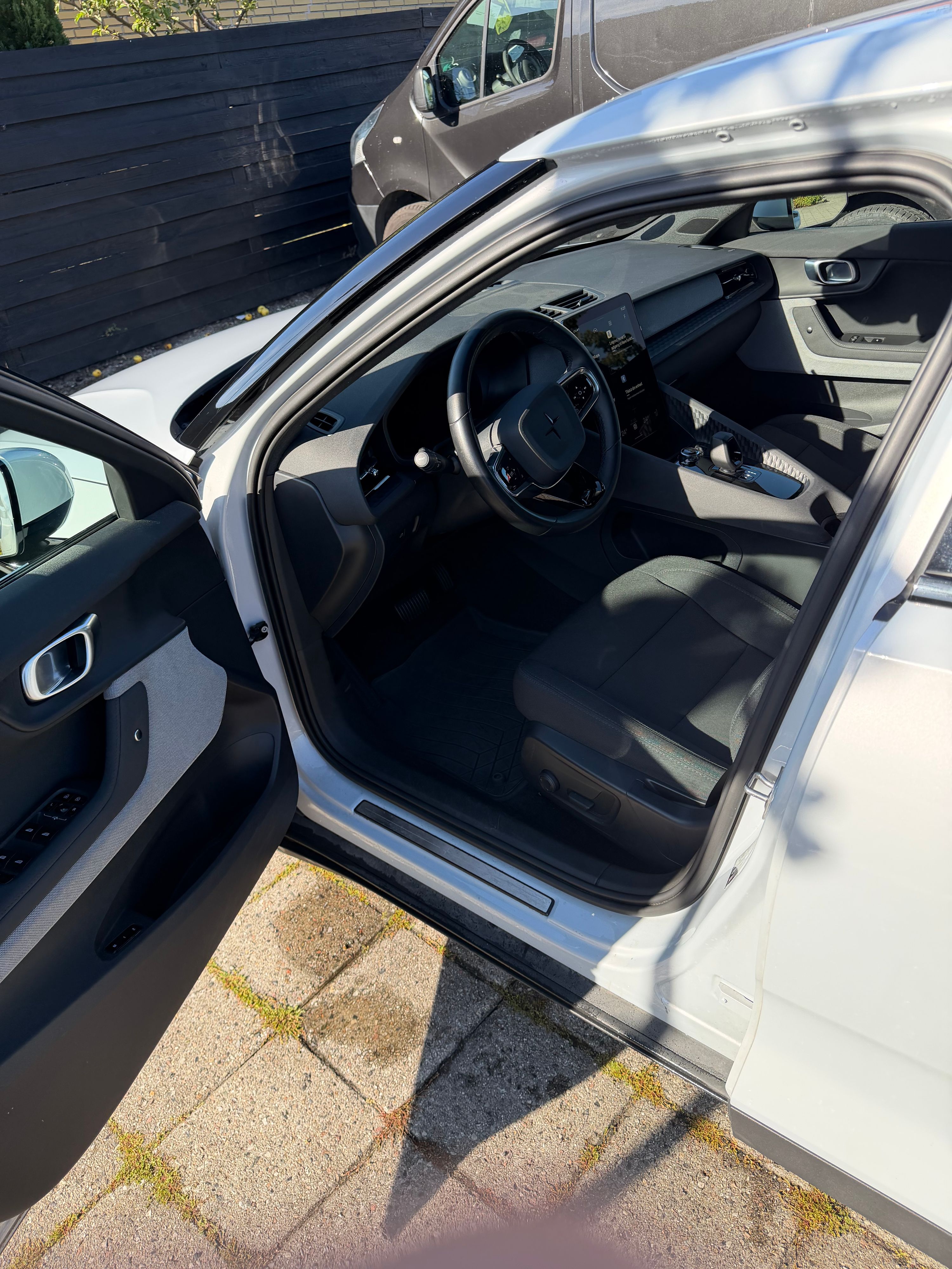 Polestar 2 Thumbnail 14