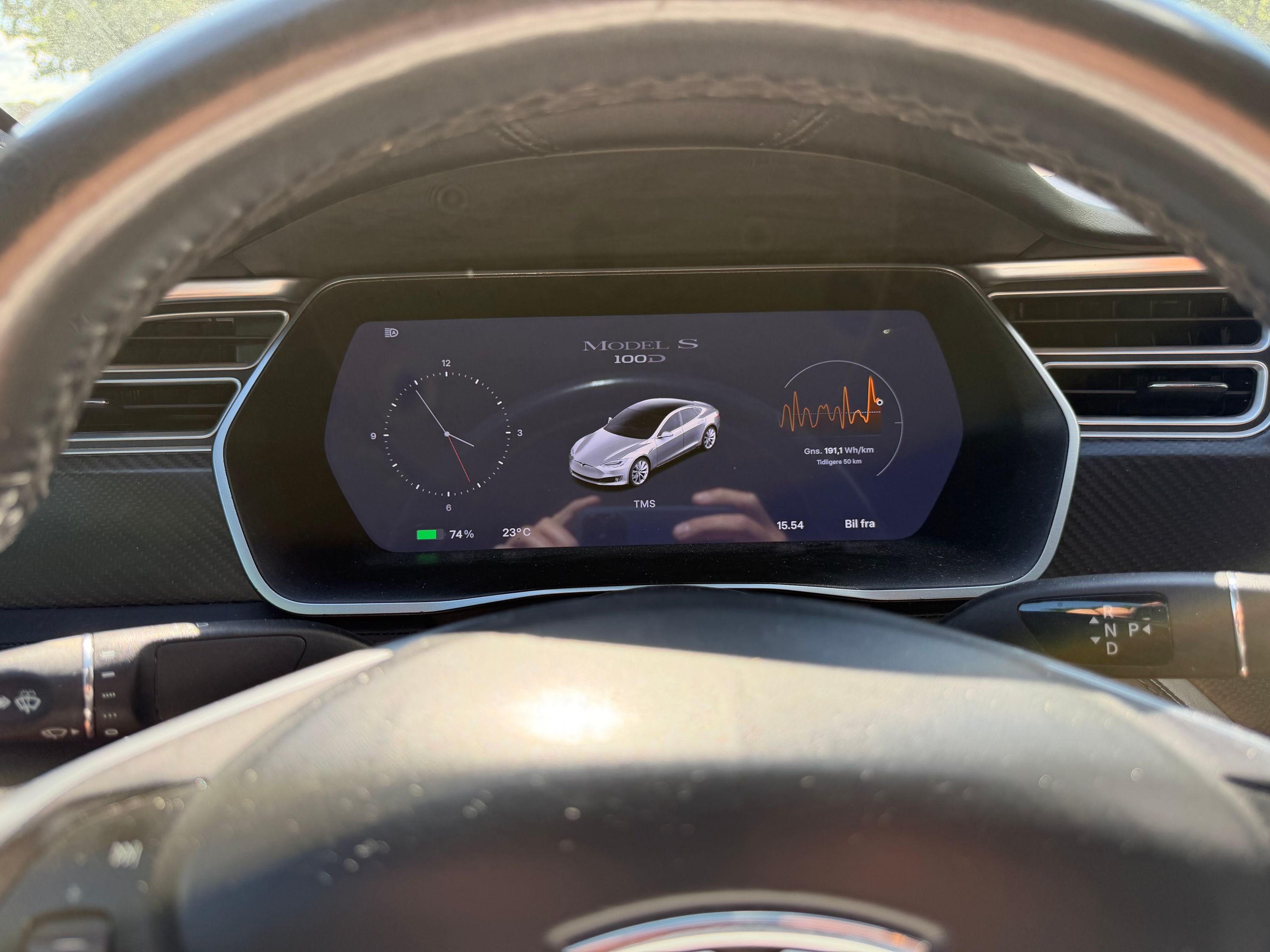 TESLA S Thumbnail 3