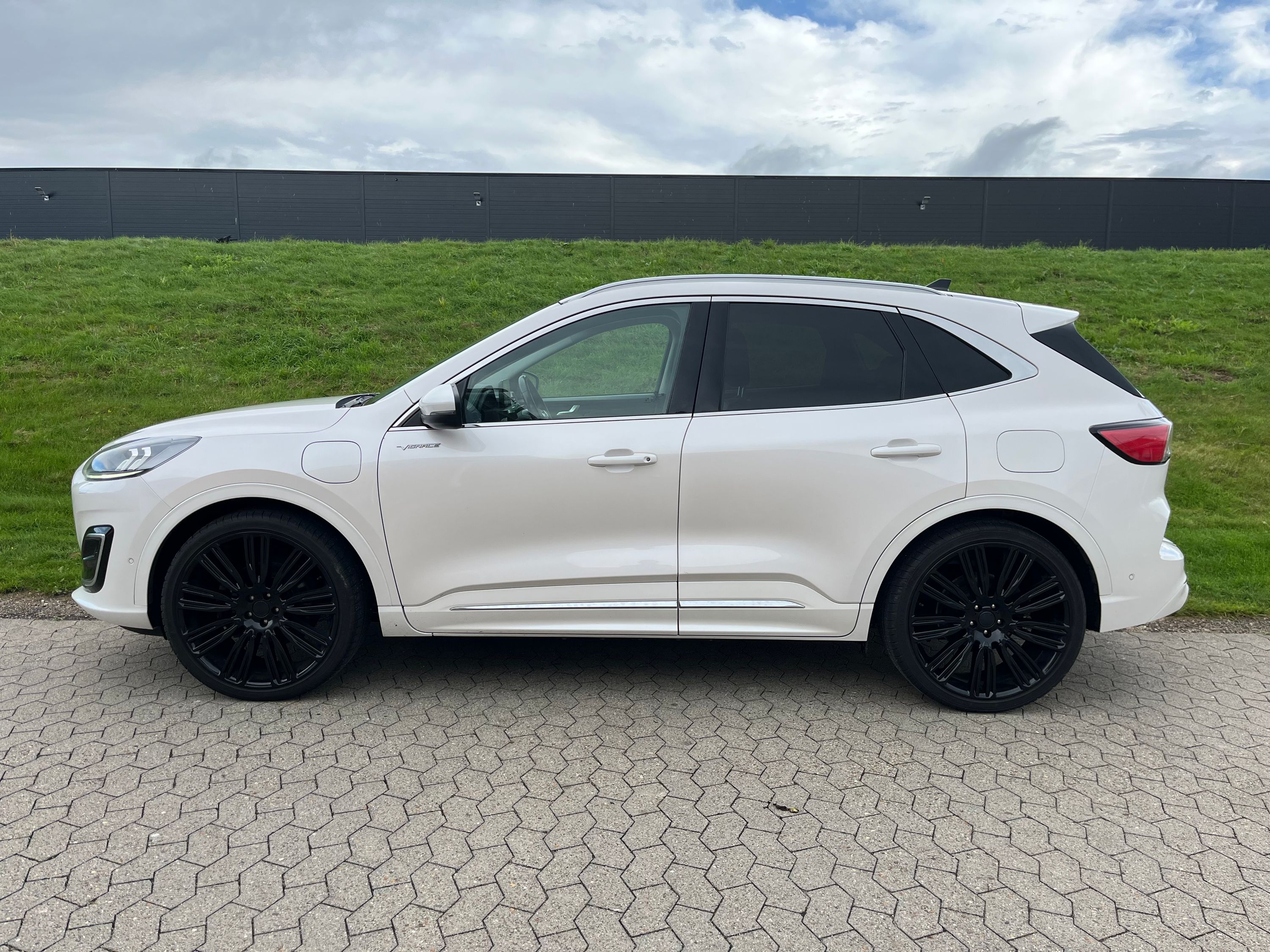 FORD Kuga Thumbnail 4