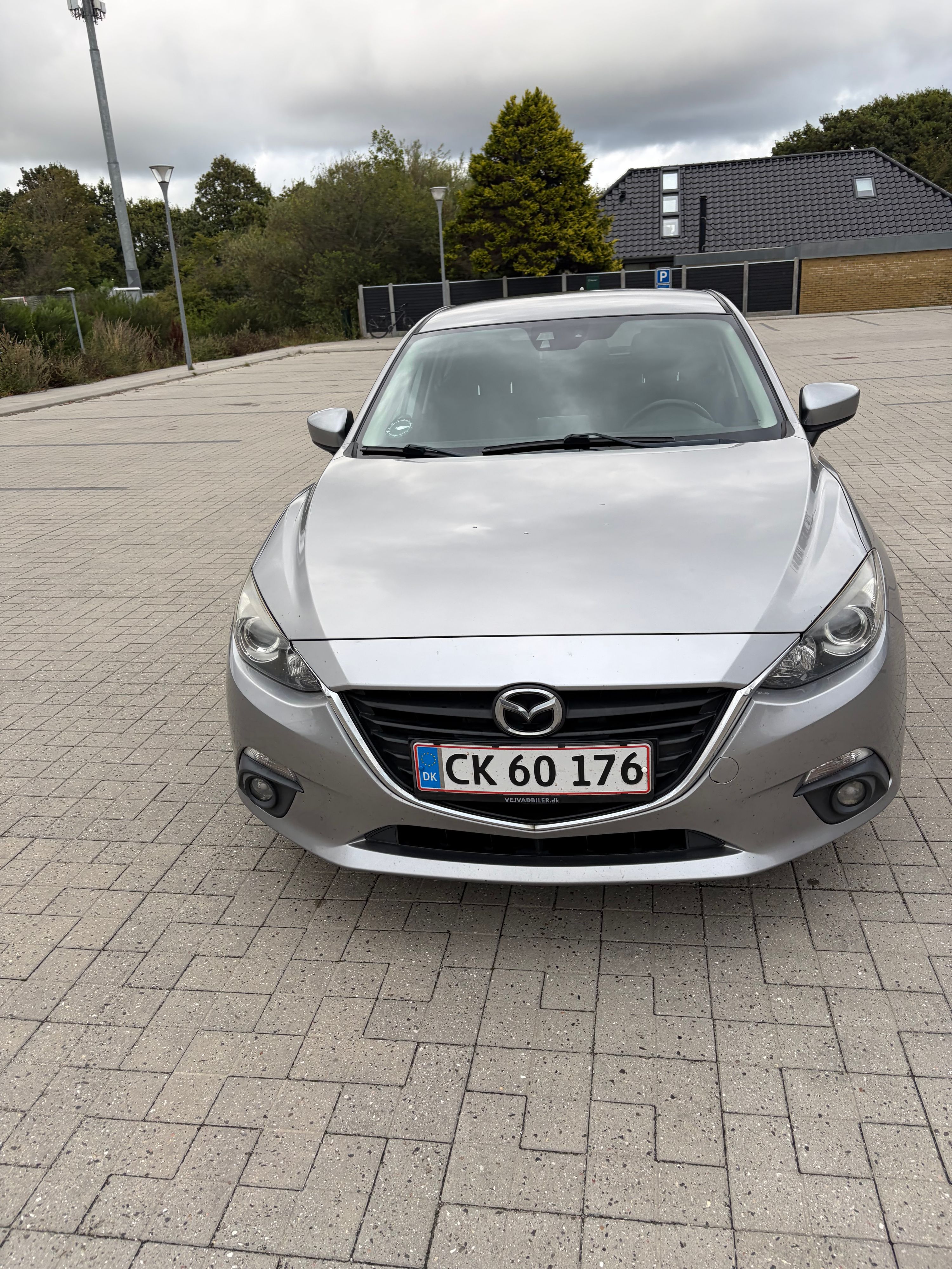 MAZDA 3 Thumbnail 5