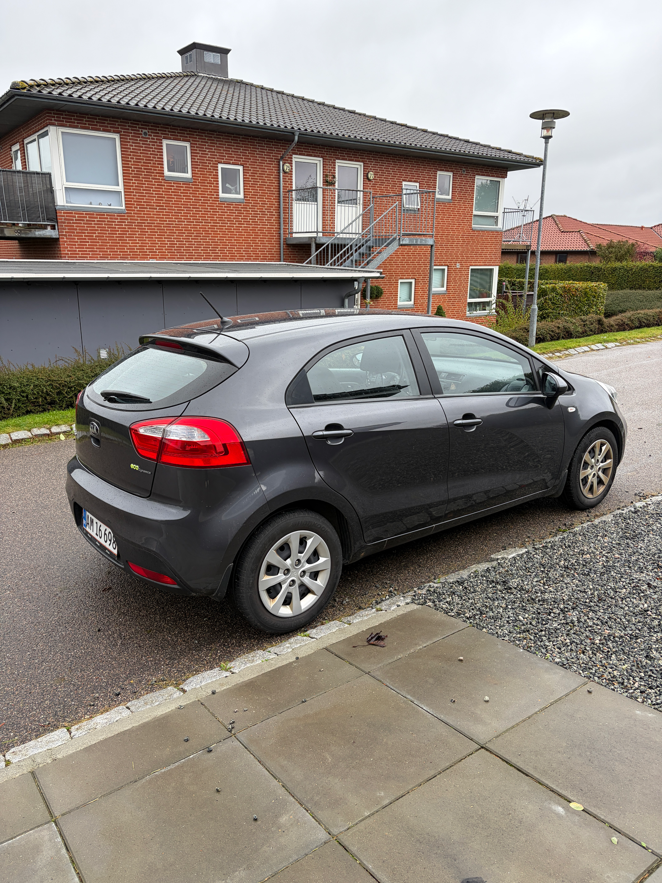 KIA Rio Thumbnail 17