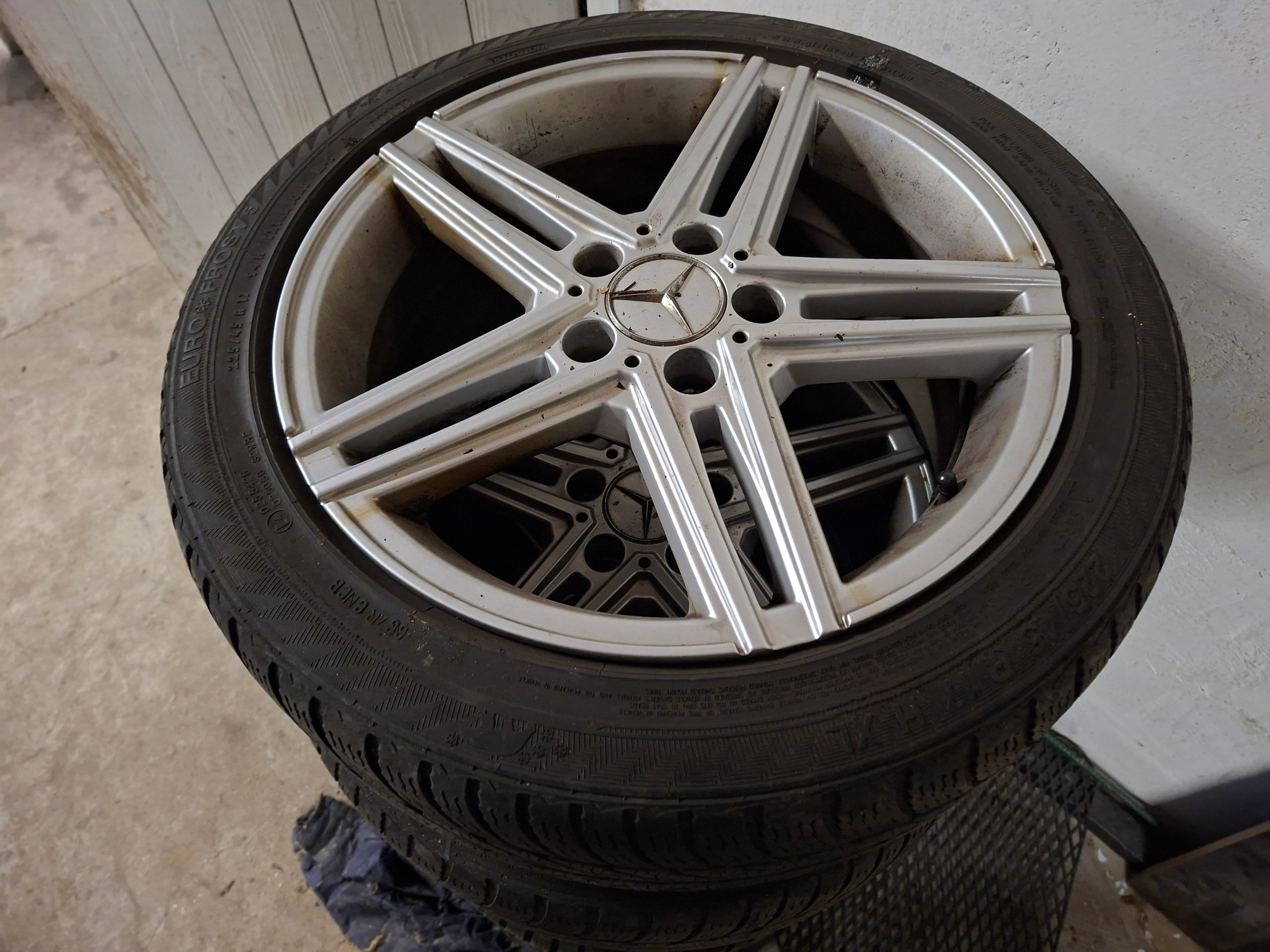 MERCEDES-BENZ E-Klasse Thumbnail 2