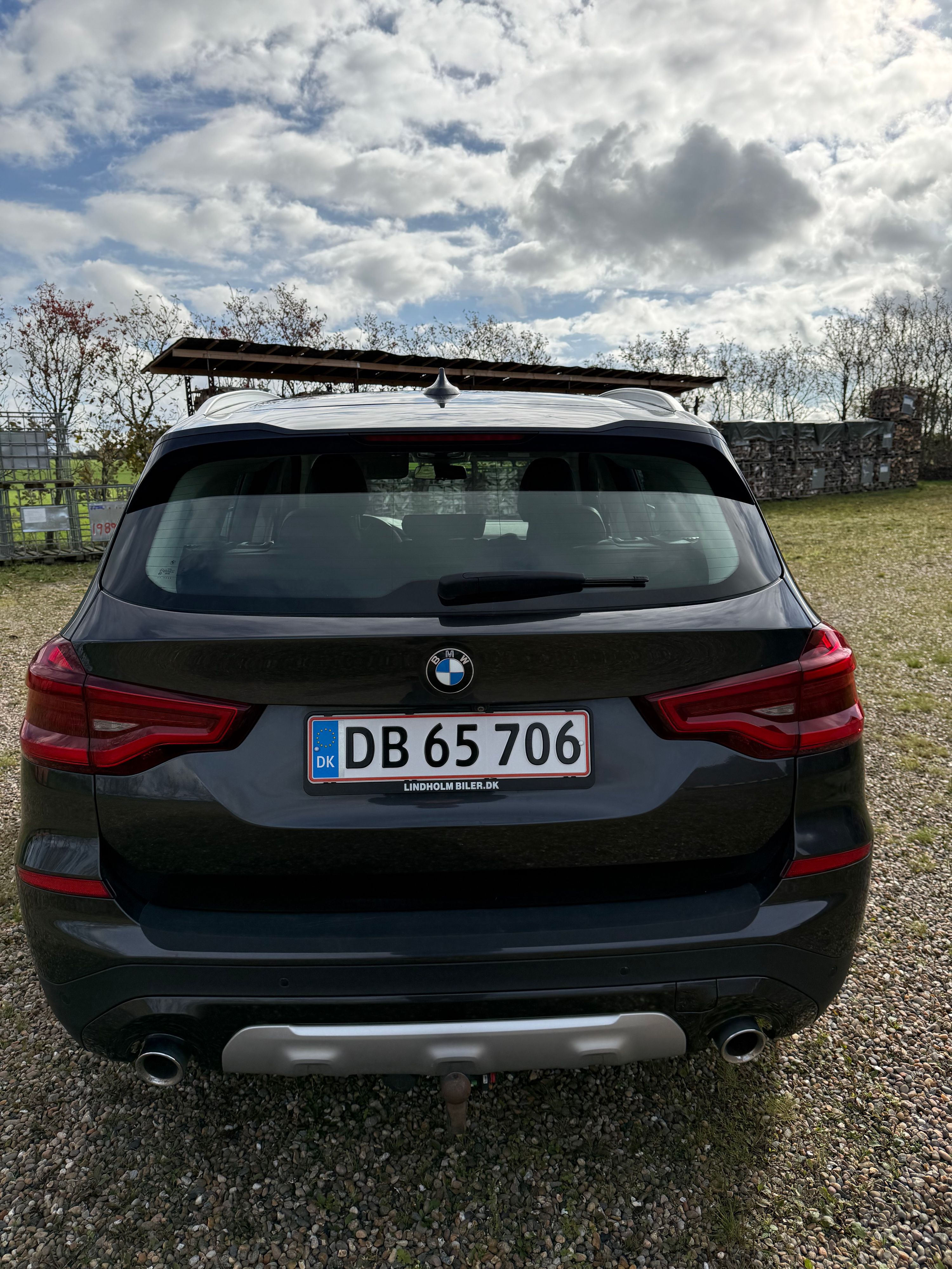 BMW X3 Thumbnail 11