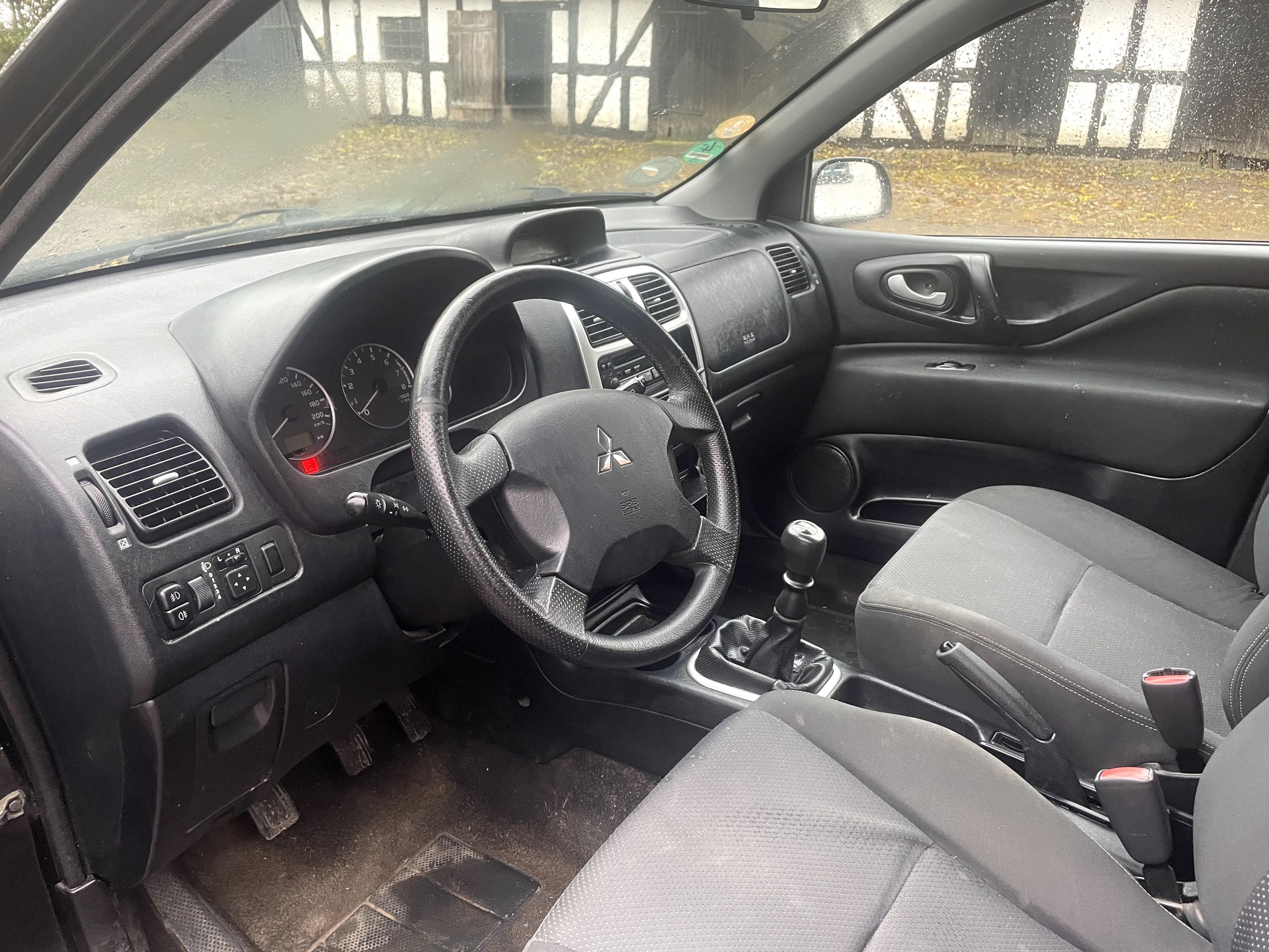 MITSUBISHI Space Star Thumbnail 5