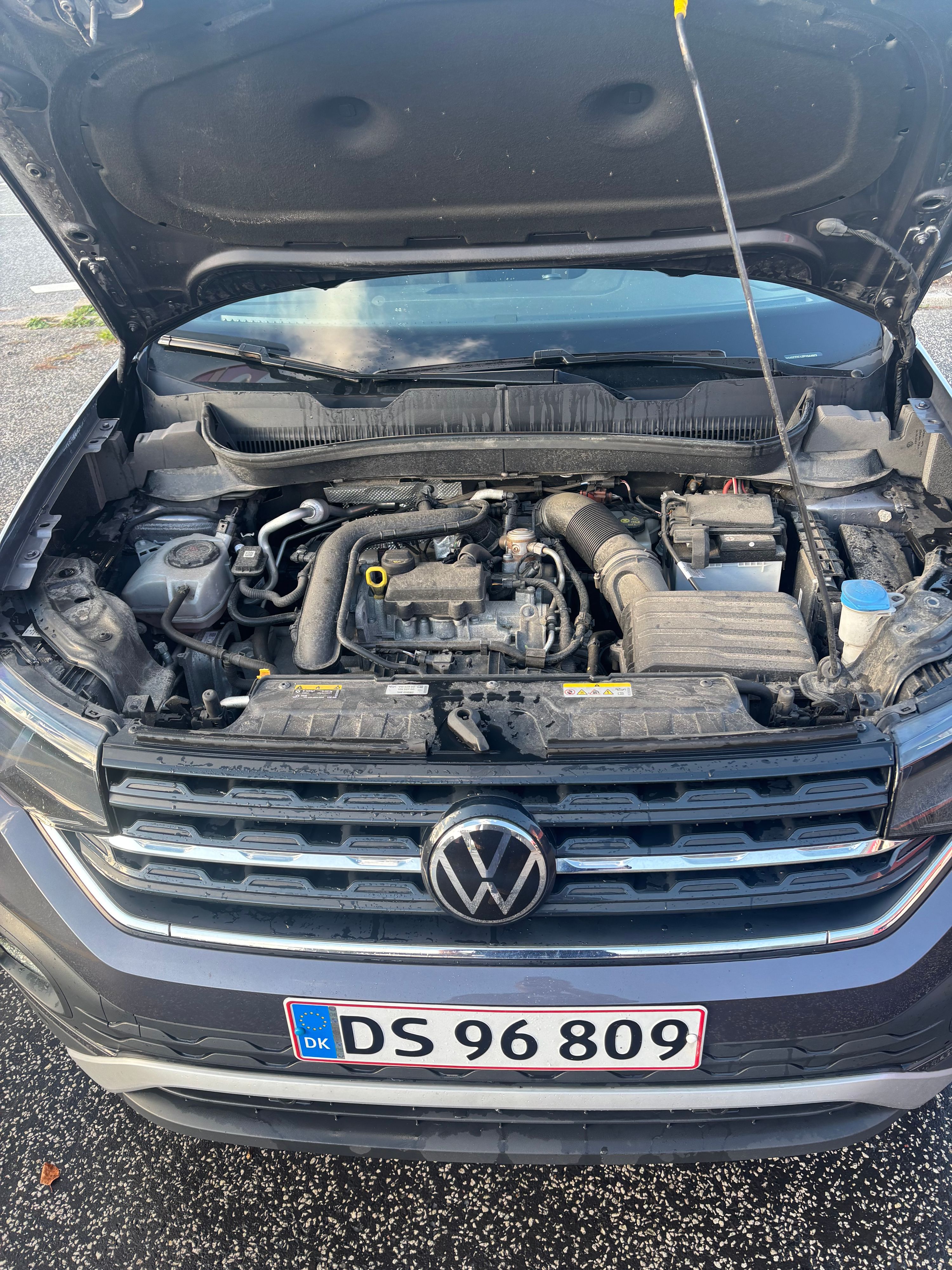 VOLKSWAGEN T-Cross Thumbnail 5