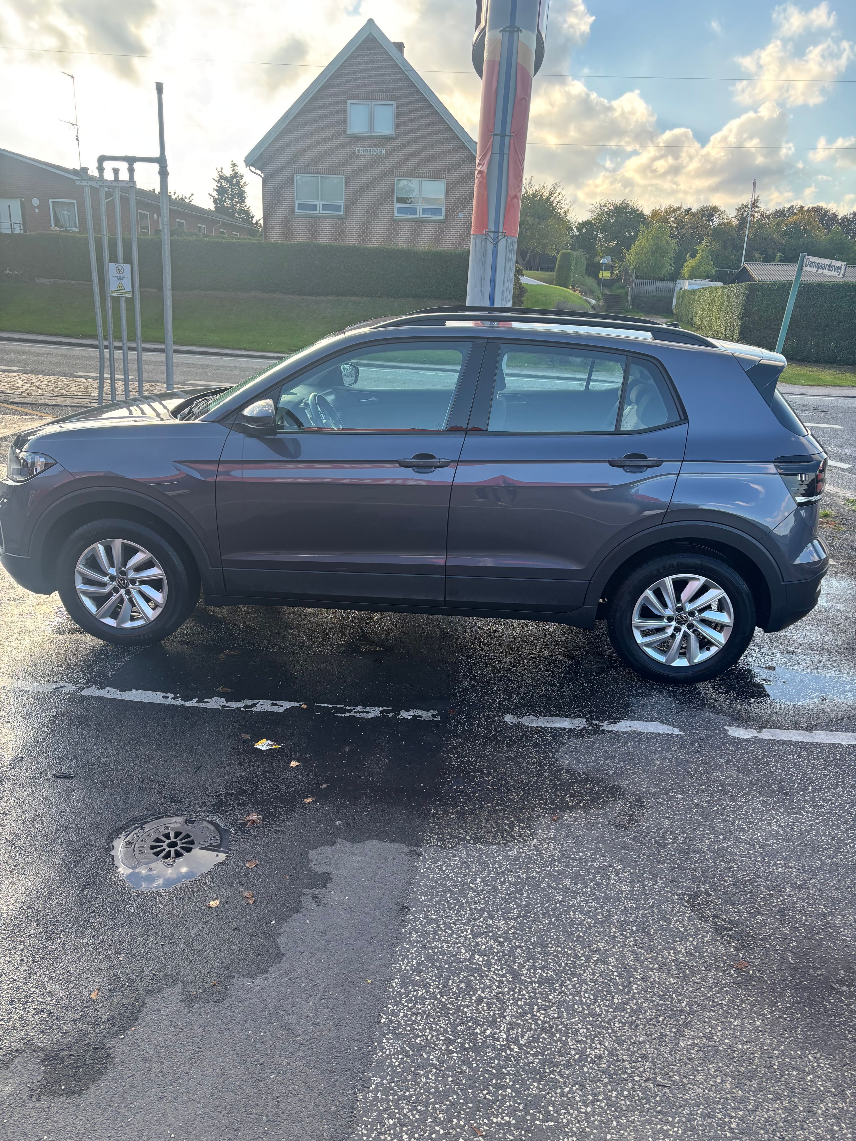 VOLKSWAGEN T-Cross Thumbnail 7