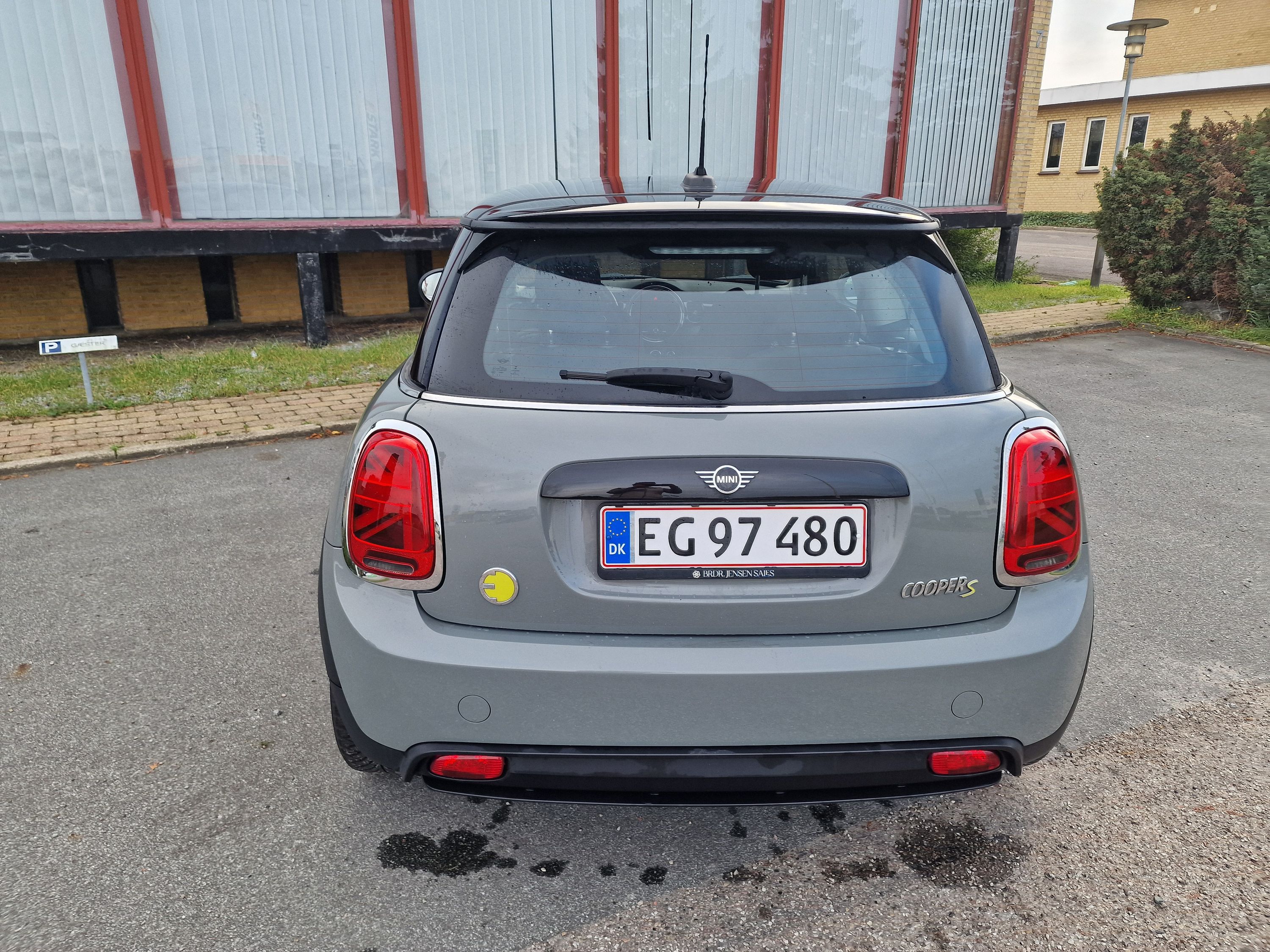 MINI Cooper Se Thumbnail 4