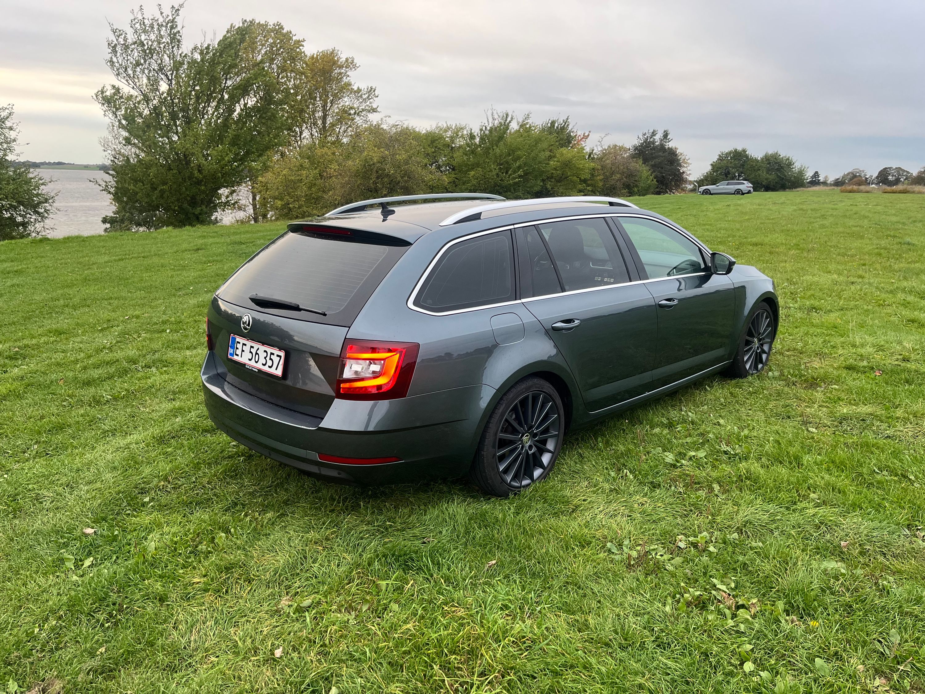 SKODA Octavia Thumbnail 5