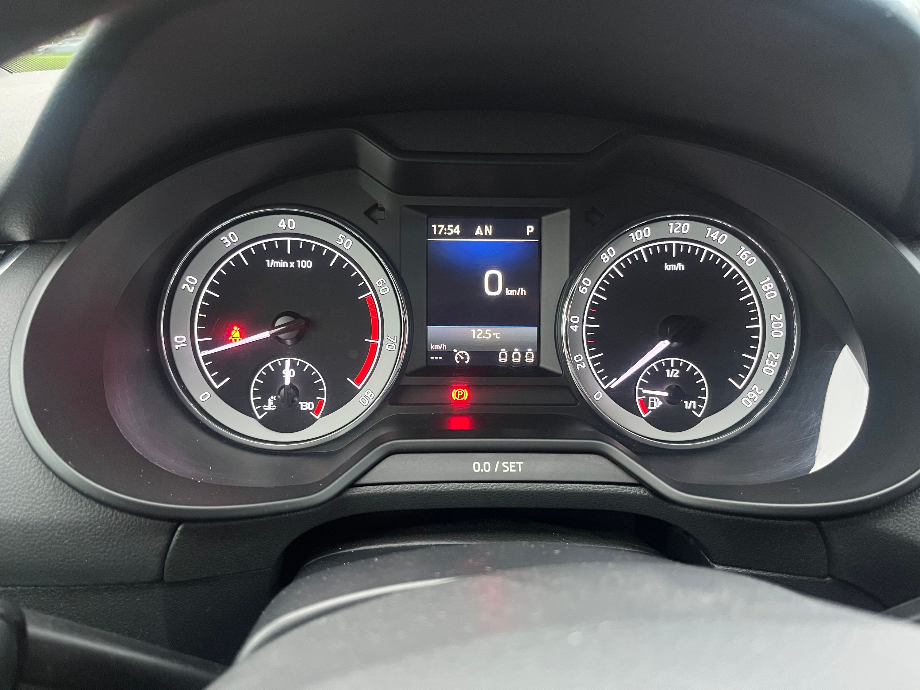 SKODA Octavia Thumbnail 4