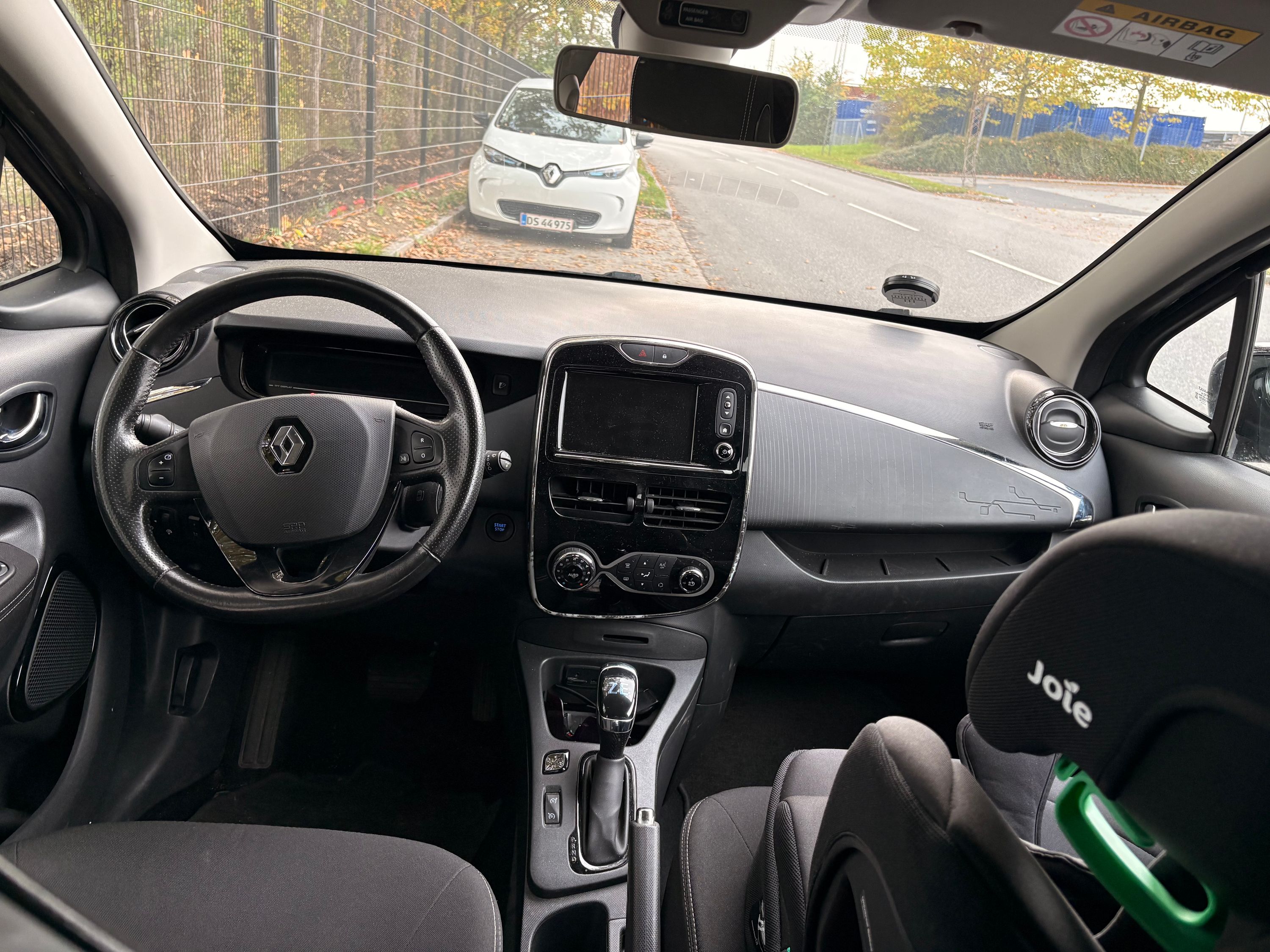 RENAULT Zoe Thumbnail 2
