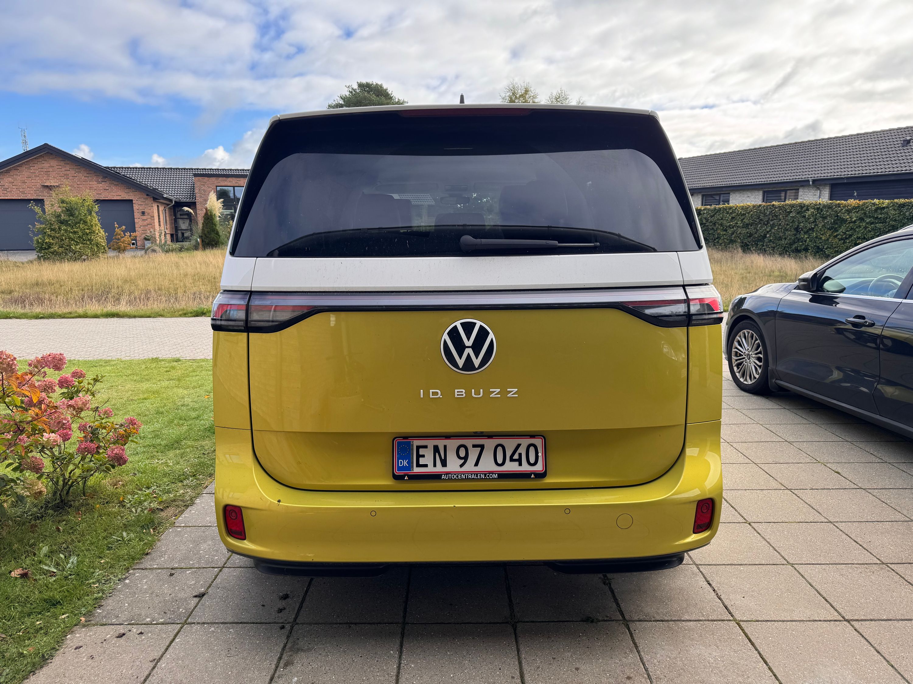 VOLKSWAGEN Id Buzz  Thumbnail 4