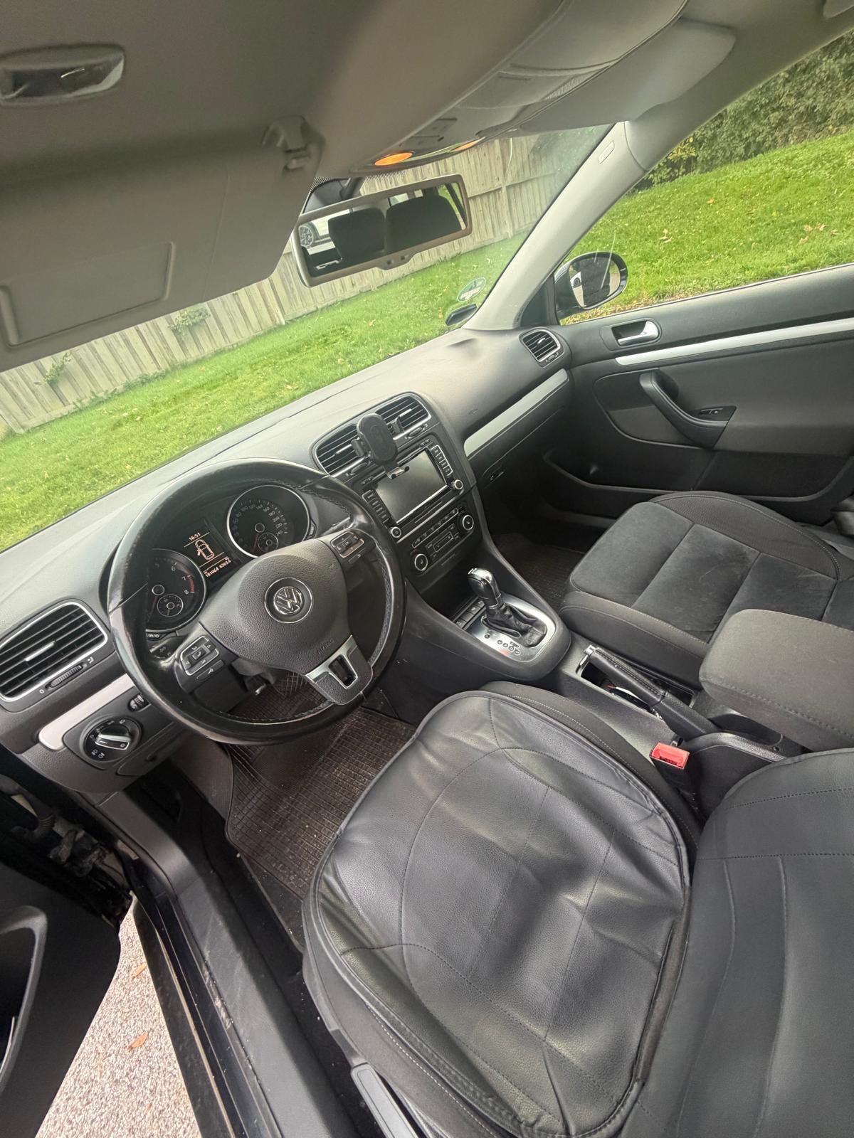 VOLKSWAGEN Golf Thumbnail 4