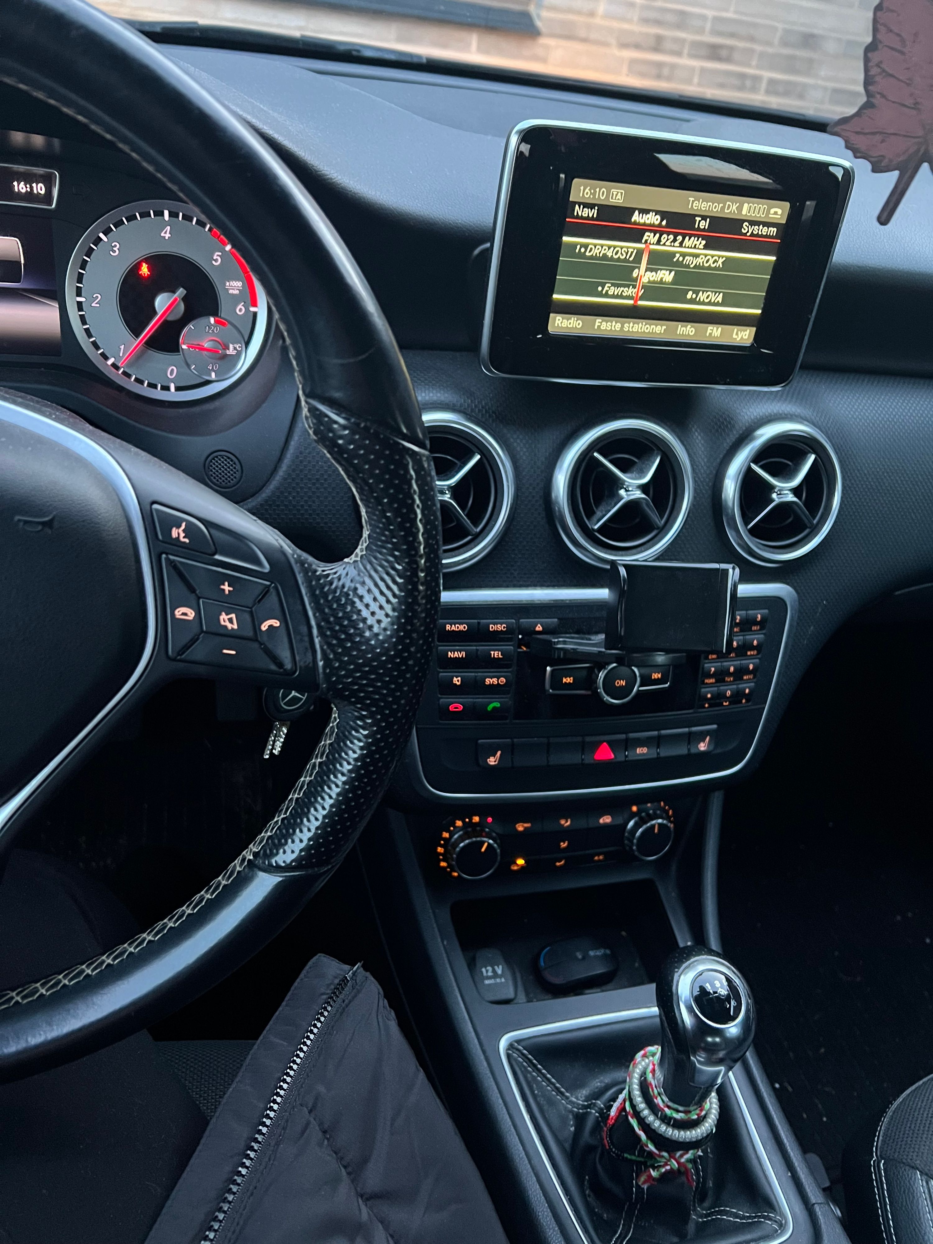 MERCEDES-BENZ A-Klasse Thumbnail 6