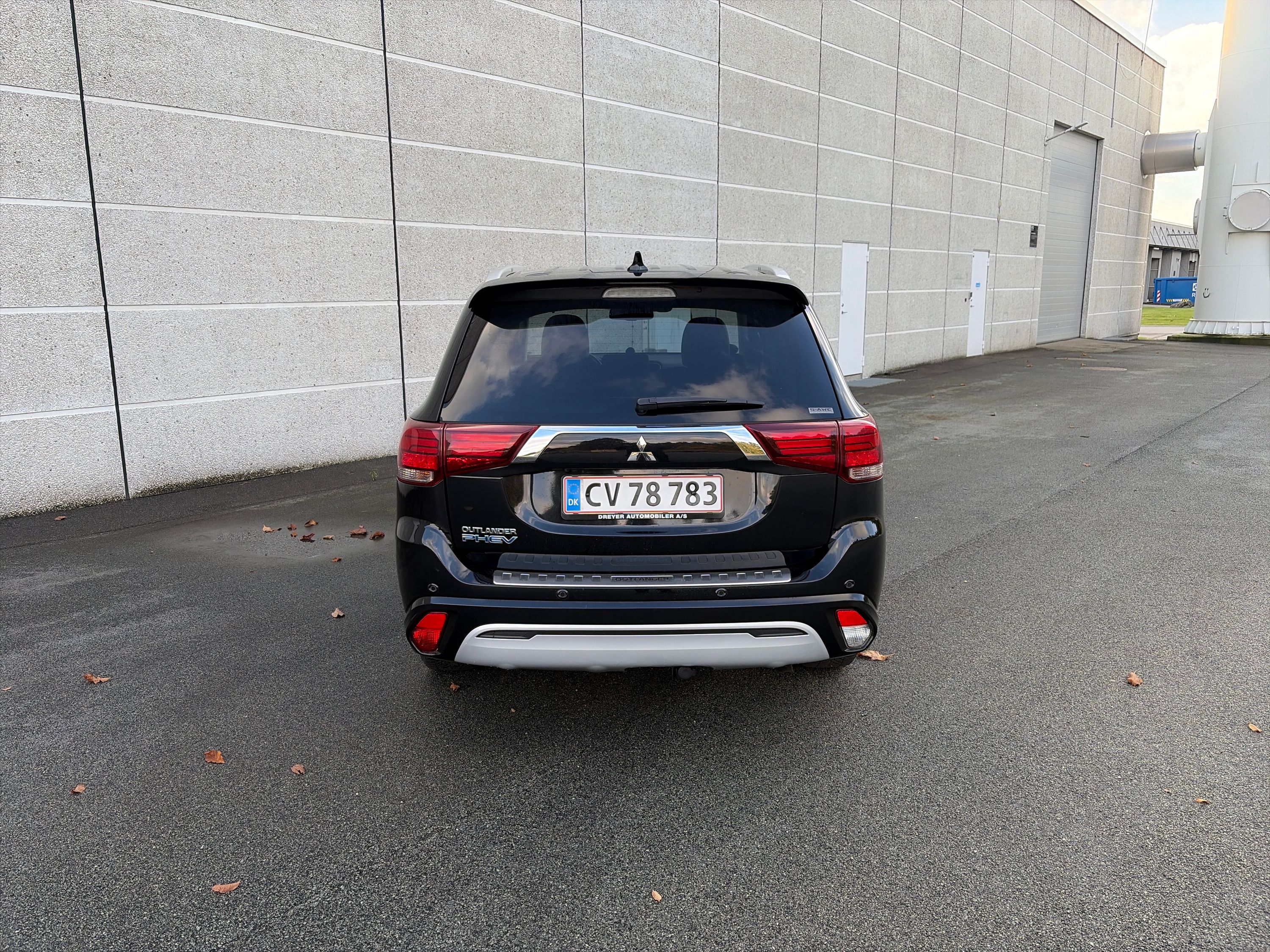 MITSUBISHI Outlander Thumbnail 11