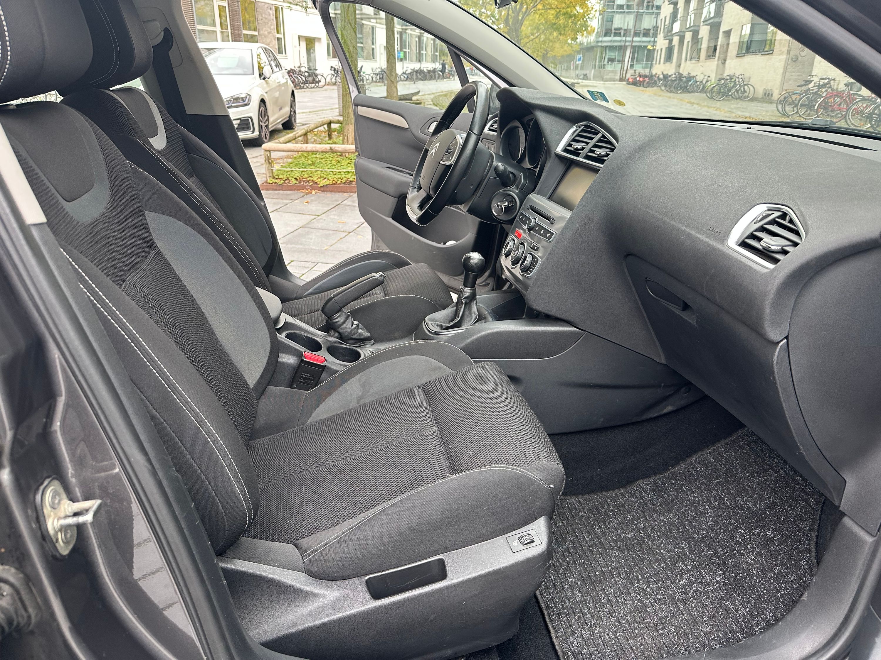 CITROËN C4 Thumbnail 6