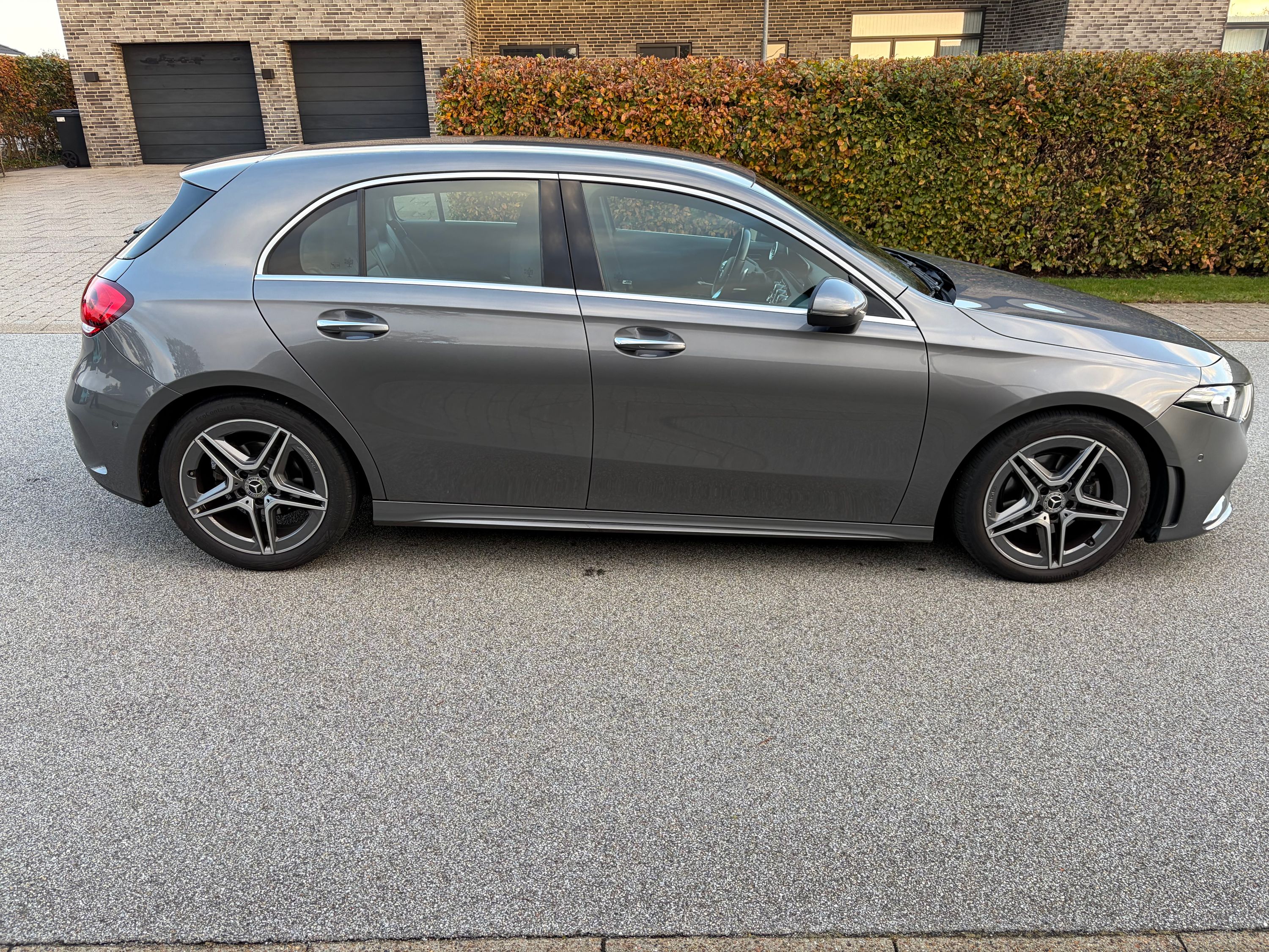 MERCEDES-BENZ A-Klasse Thumbnail 2