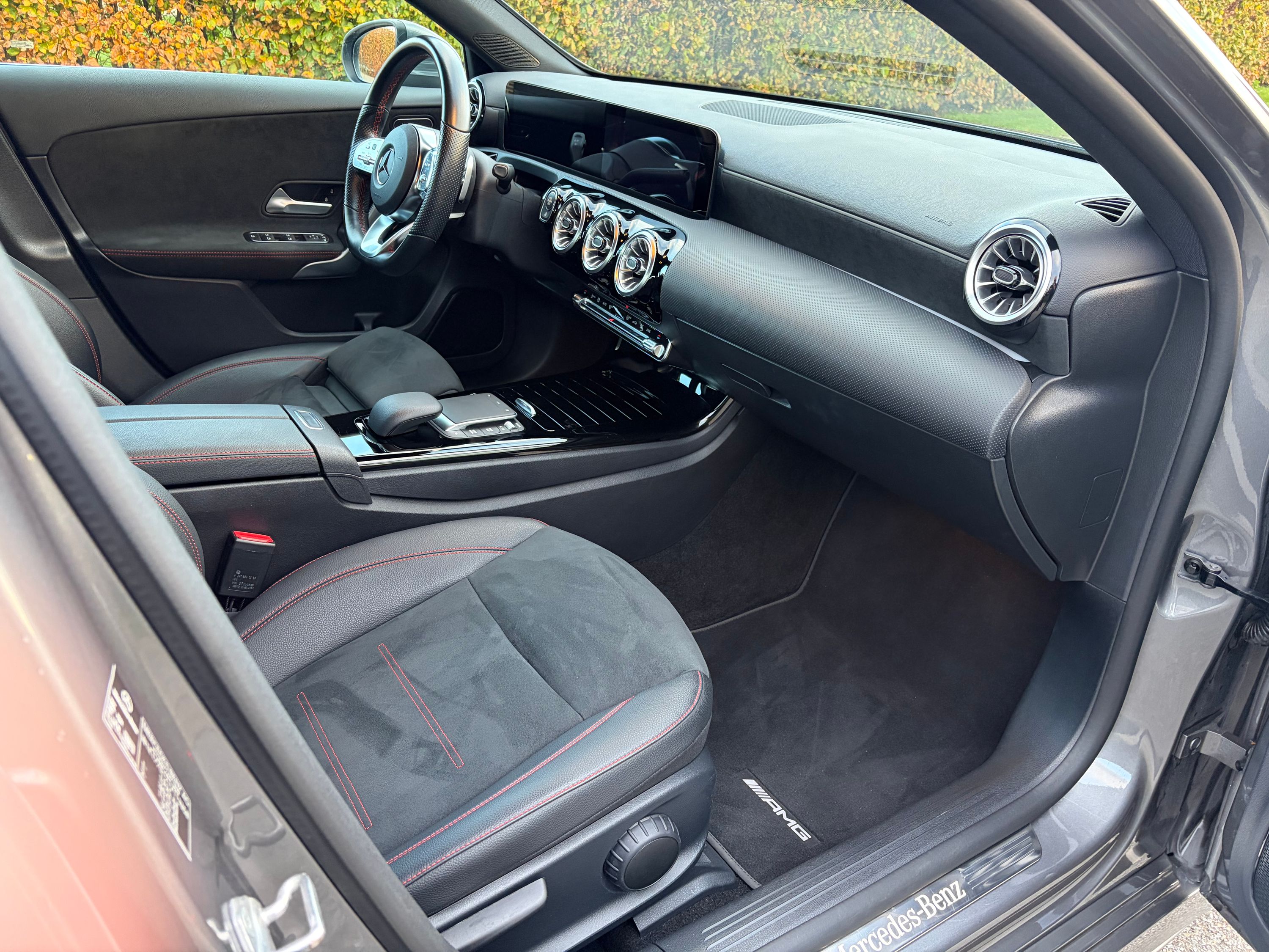 MERCEDES-BENZ A-Klasse Thumbnail 13