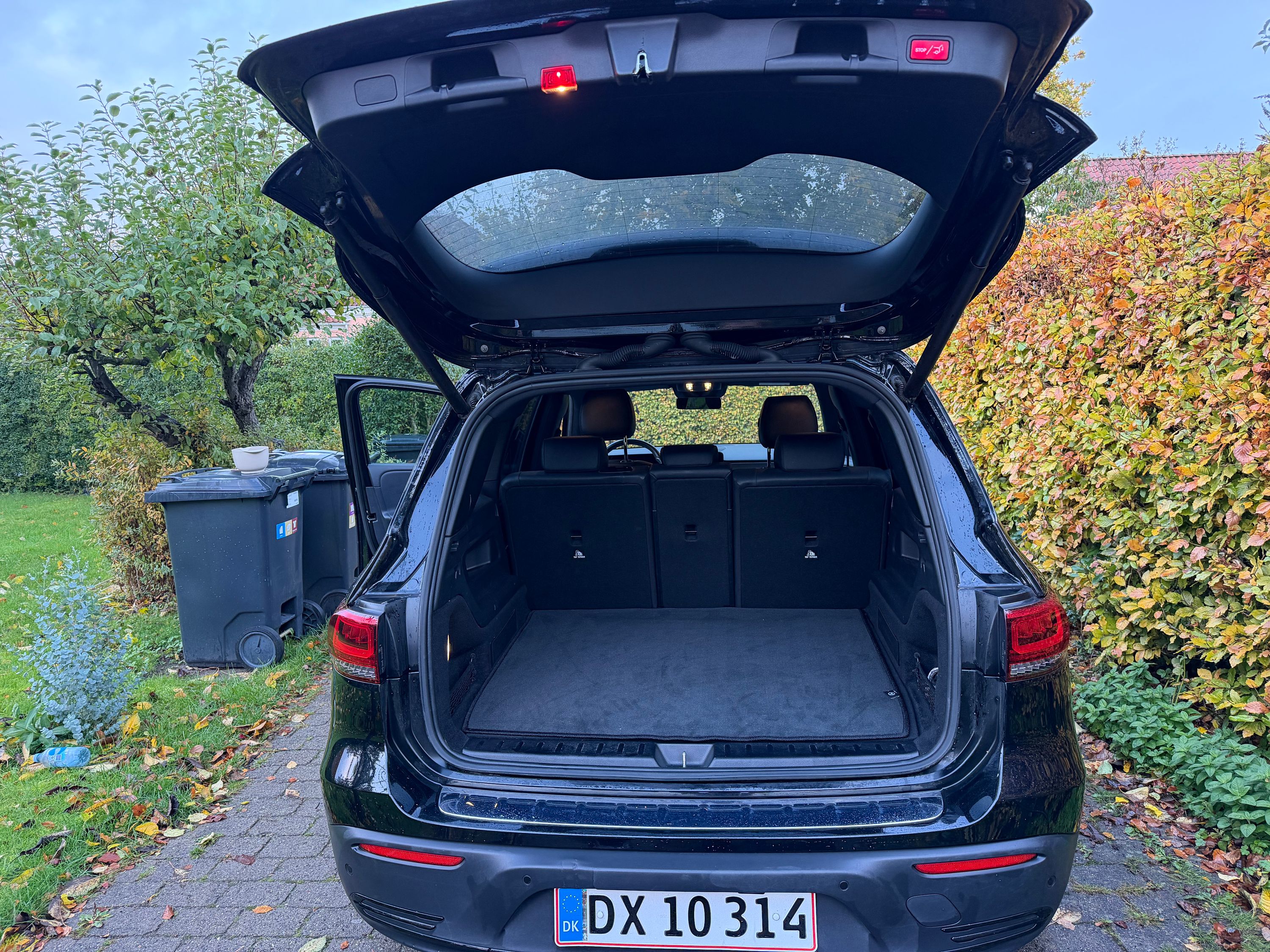 MERCEDES-BENZ Eqb Thumbnail 2