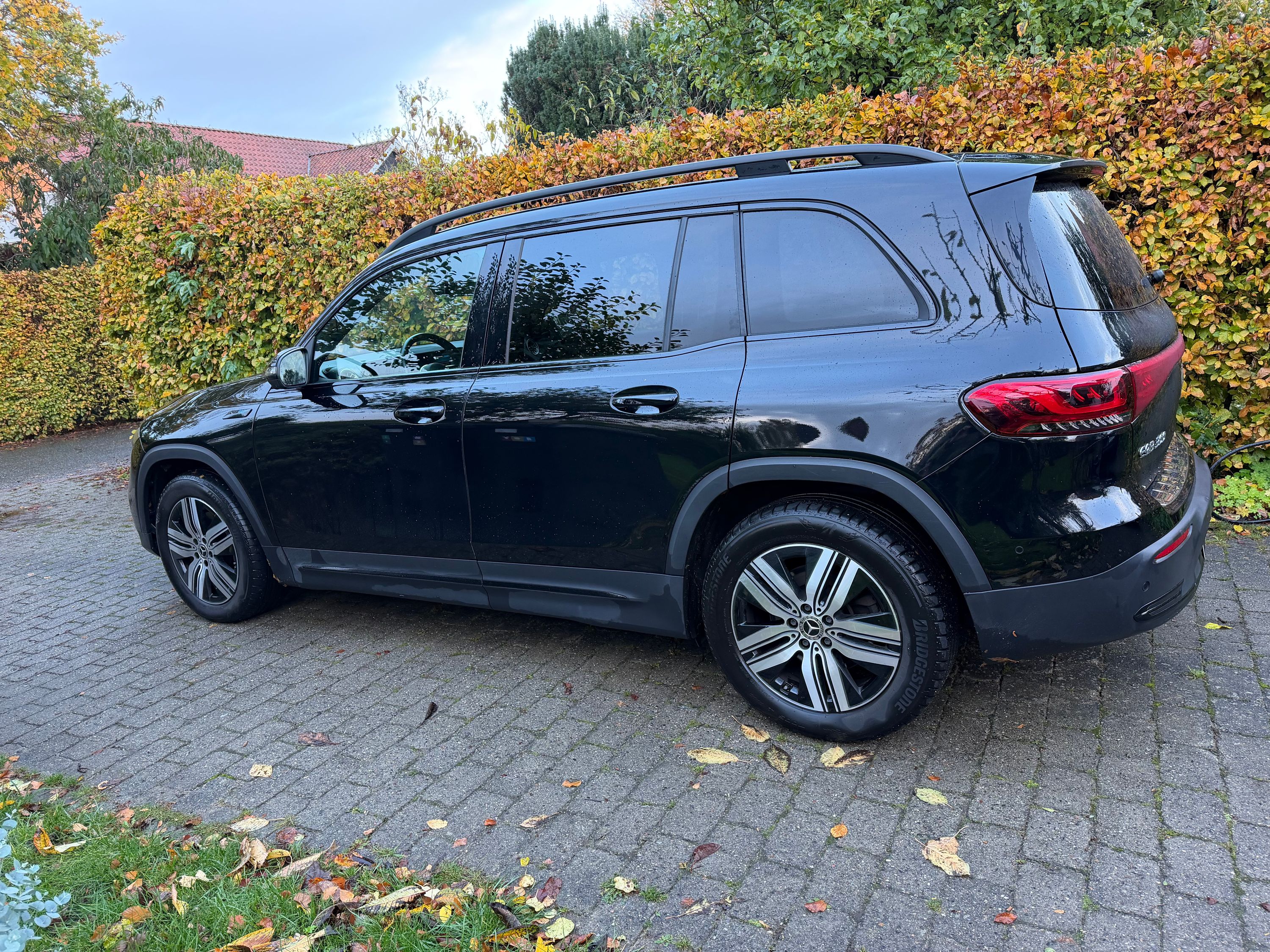 MERCEDES-BENZ Eqb Thumbnail 5