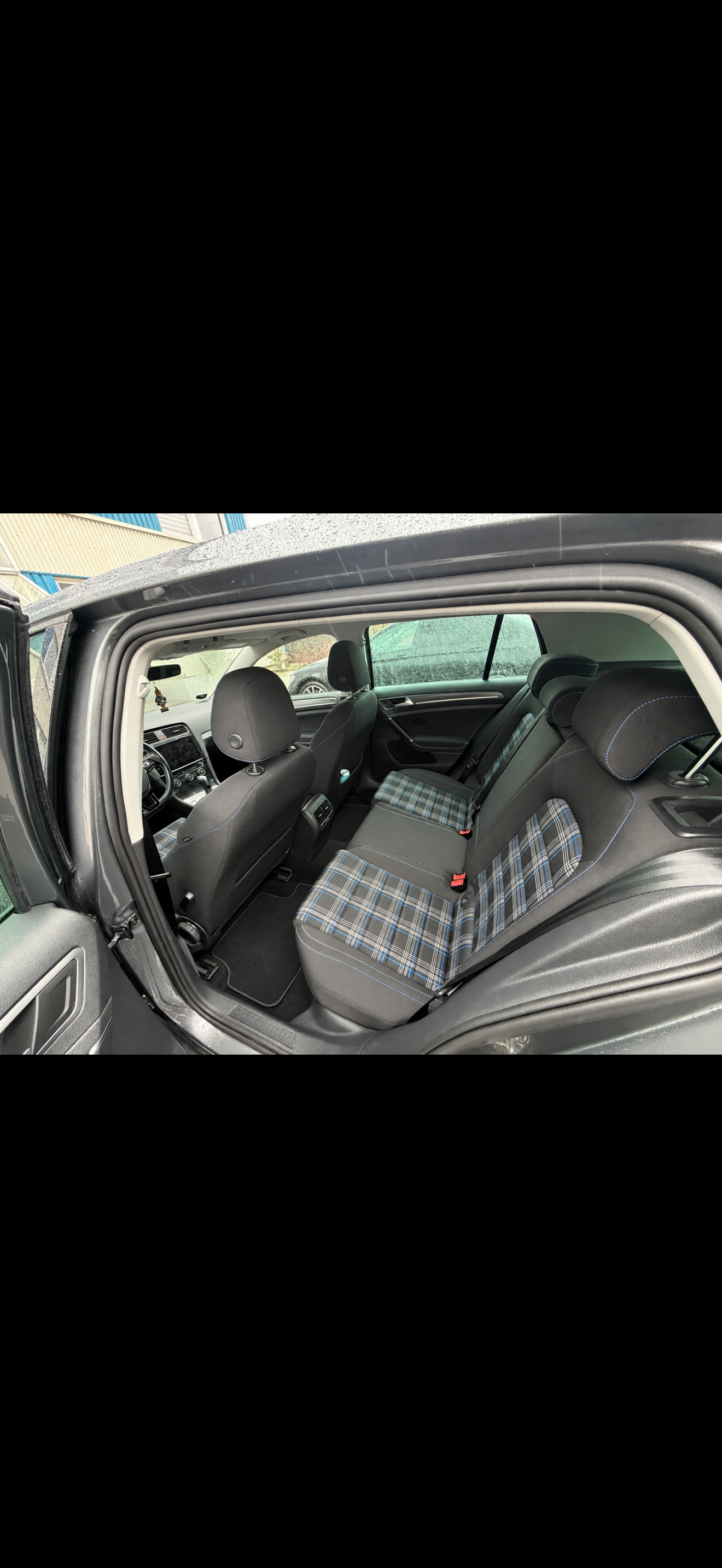 VOLKSWAGEN E-Golf Thumbnail 2