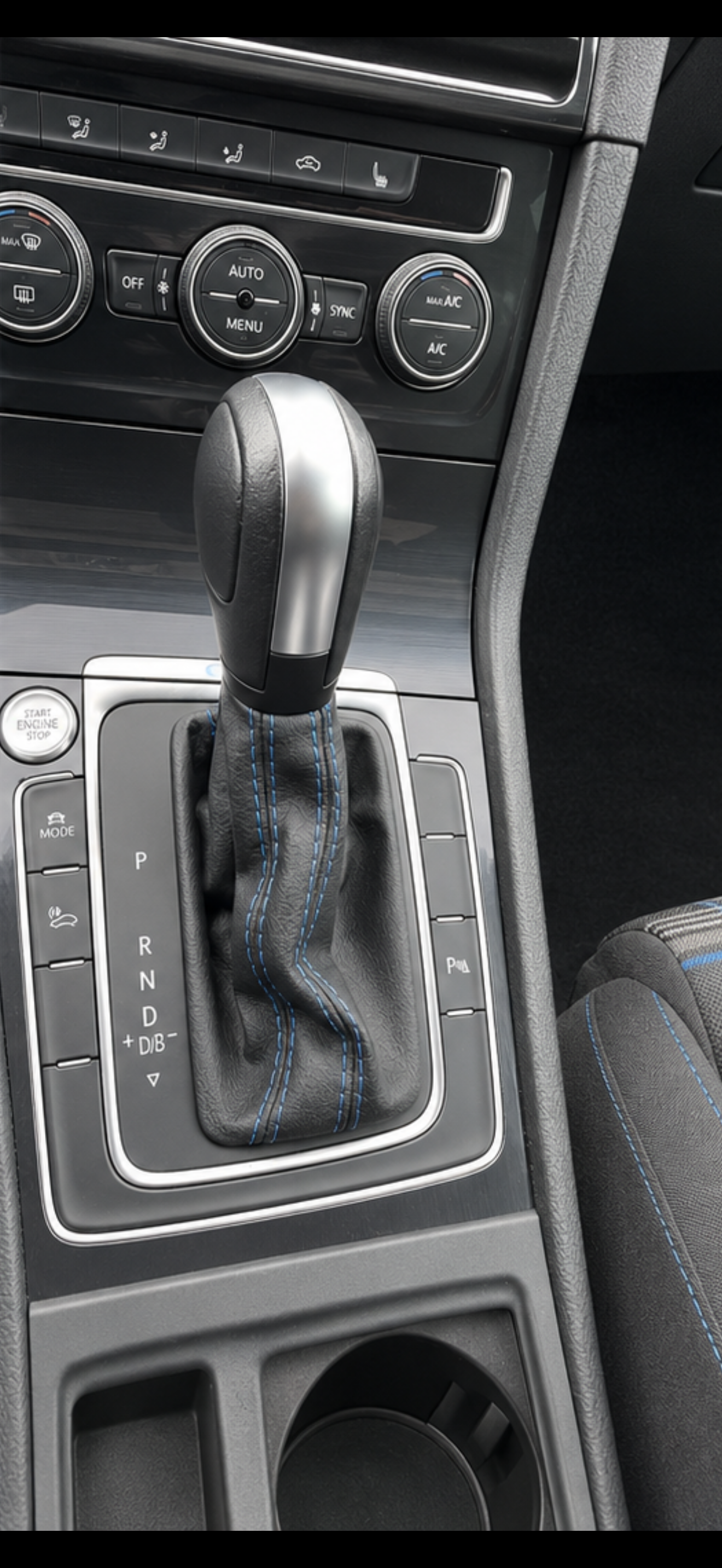 VOLKSWAGEN E-Golf Thumbnail 7