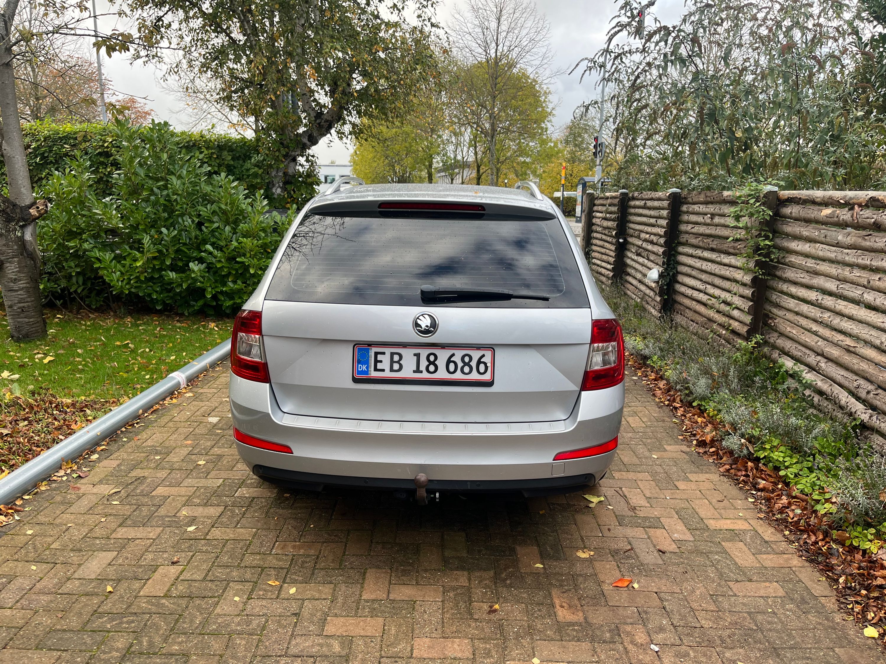 SKODA Octavia Combi Thumbnail 4