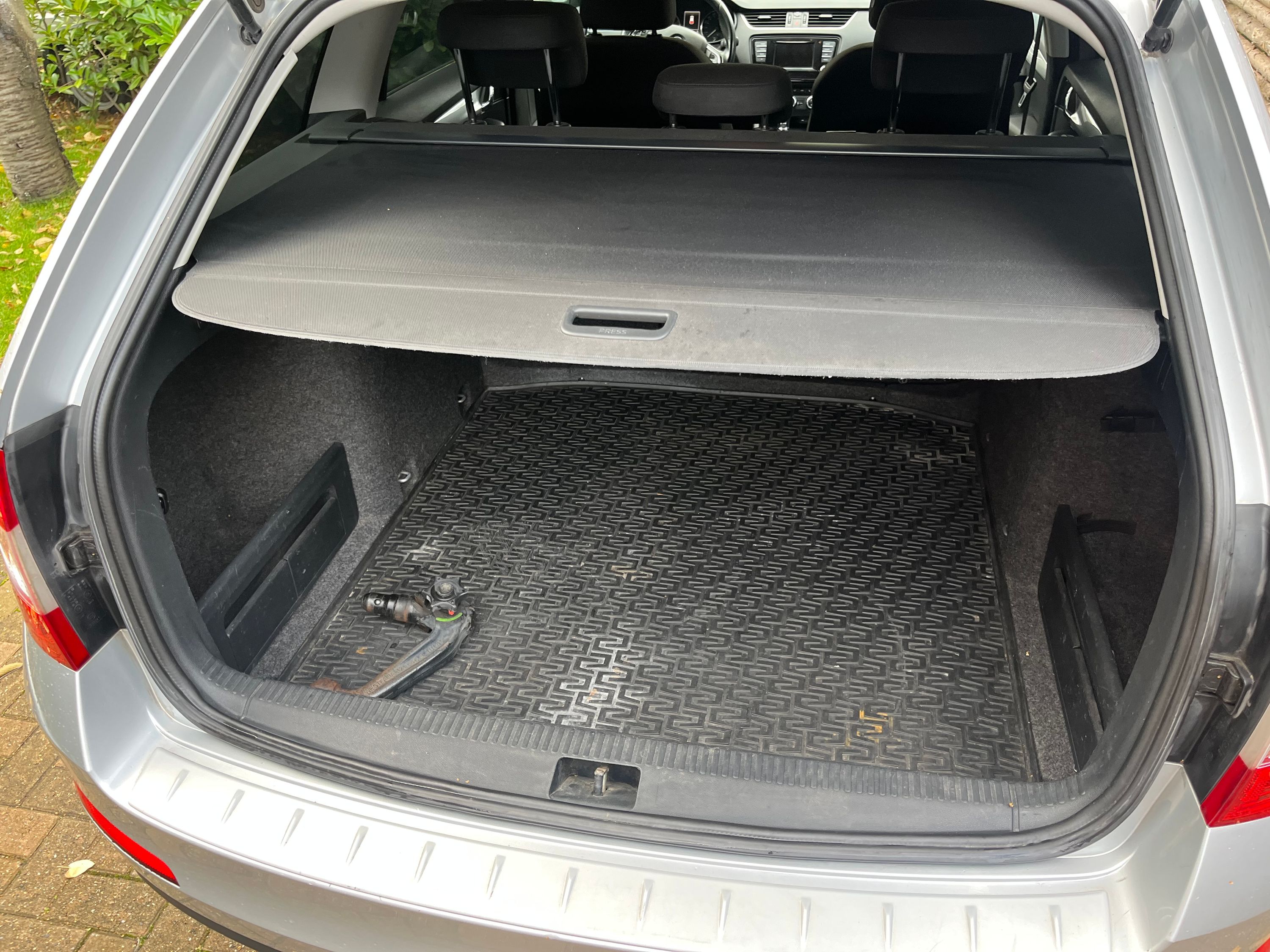 SKODA Octavia Combi Thumbnail 8