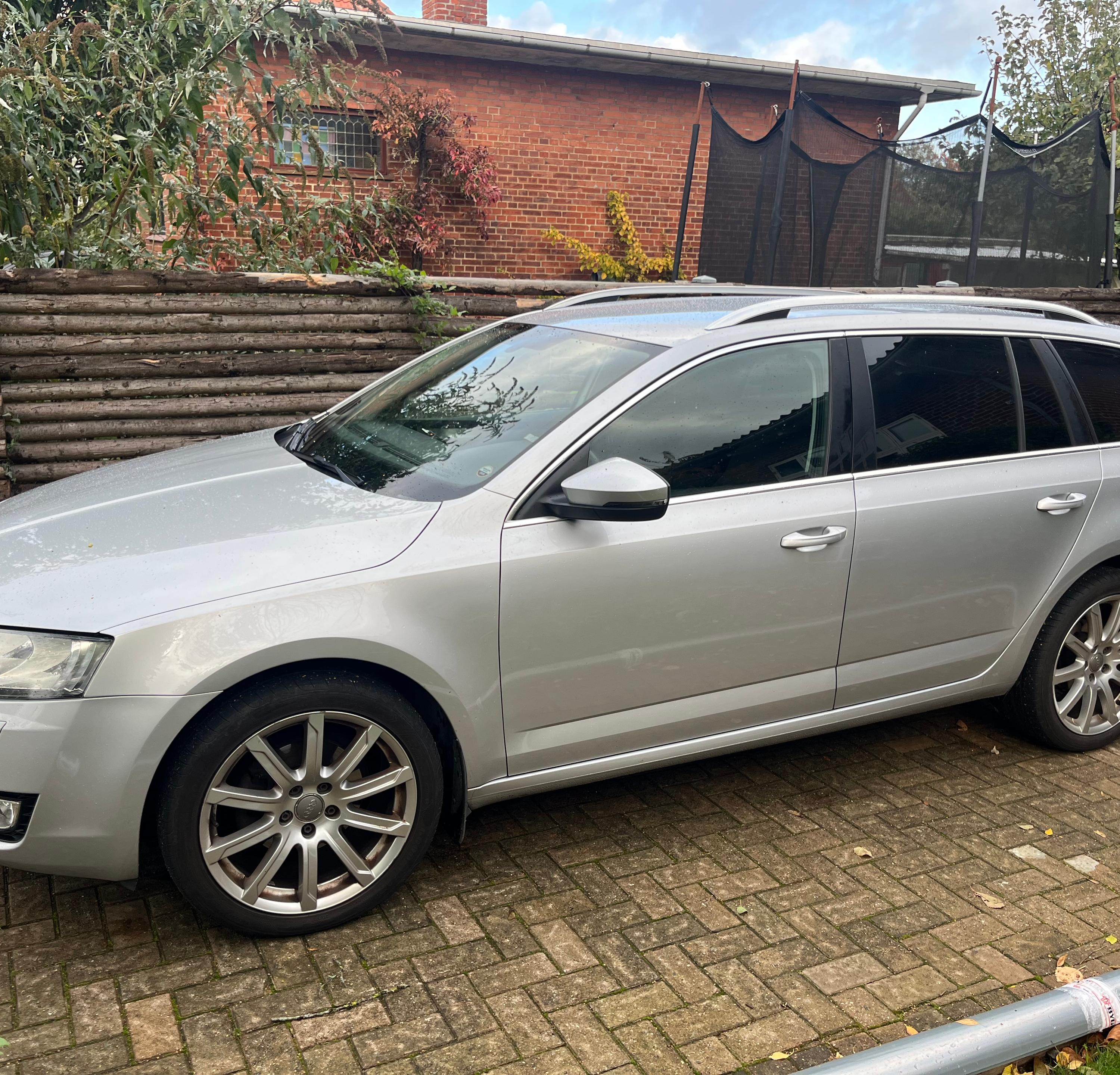 SKODA Octavia Combi