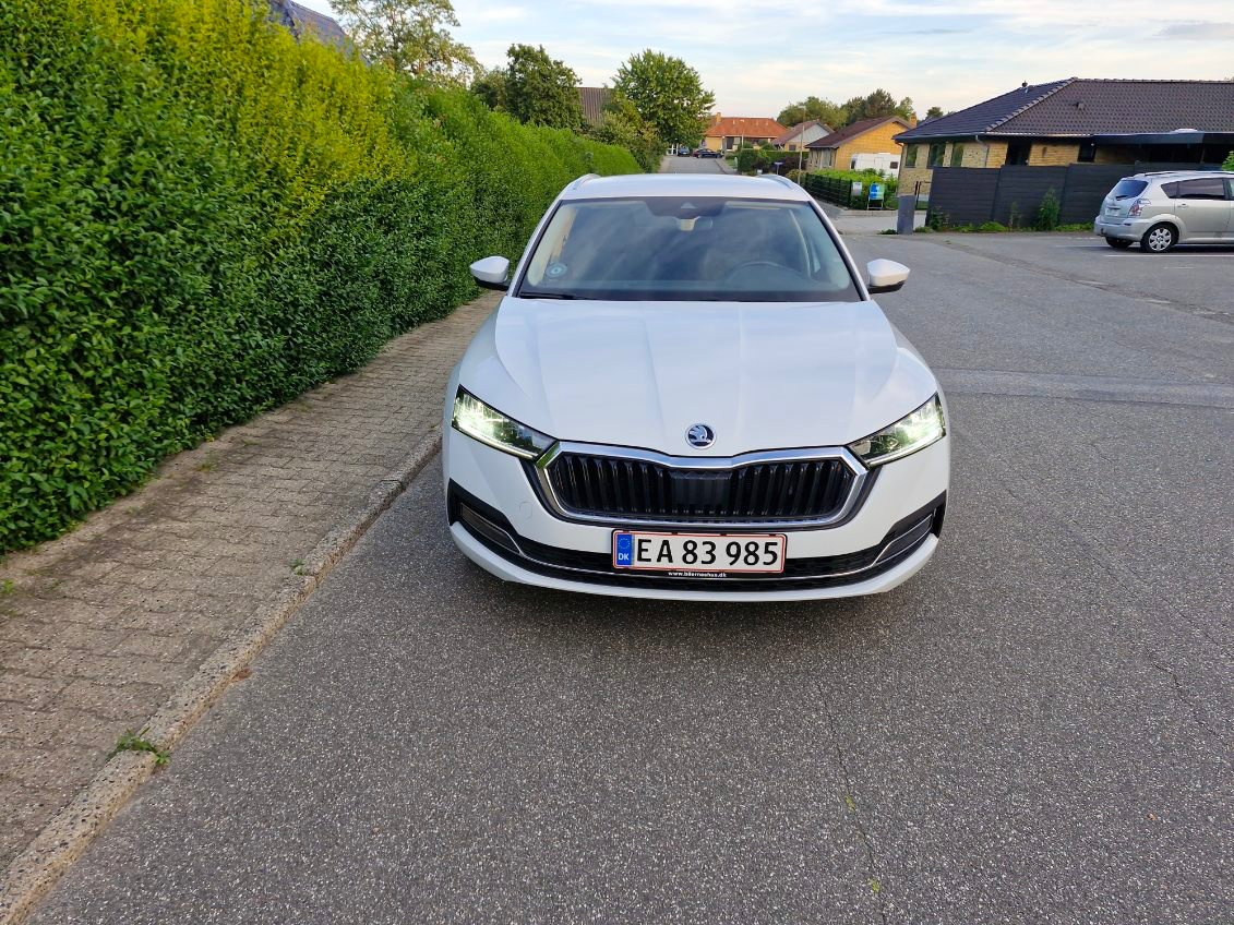 SKODA Octavia Thumbnail 11