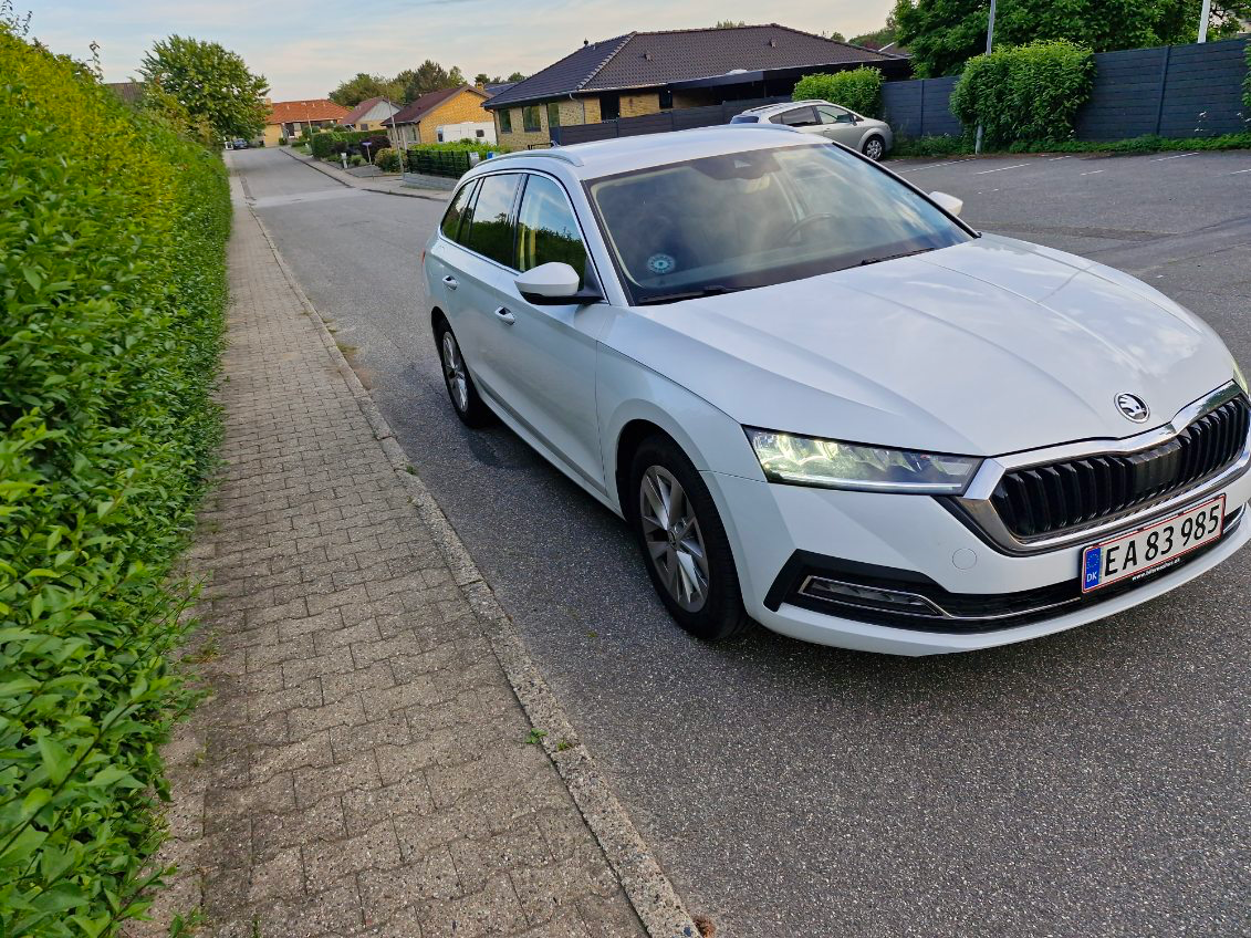 SKODA Octavia Thumbnail 8