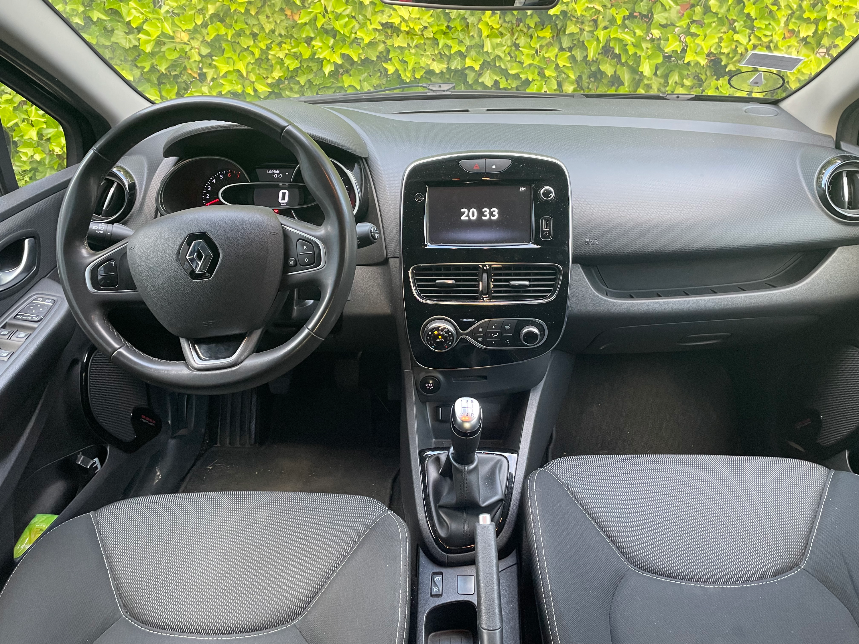 RENAULT Ny Clio Thumbnail 3