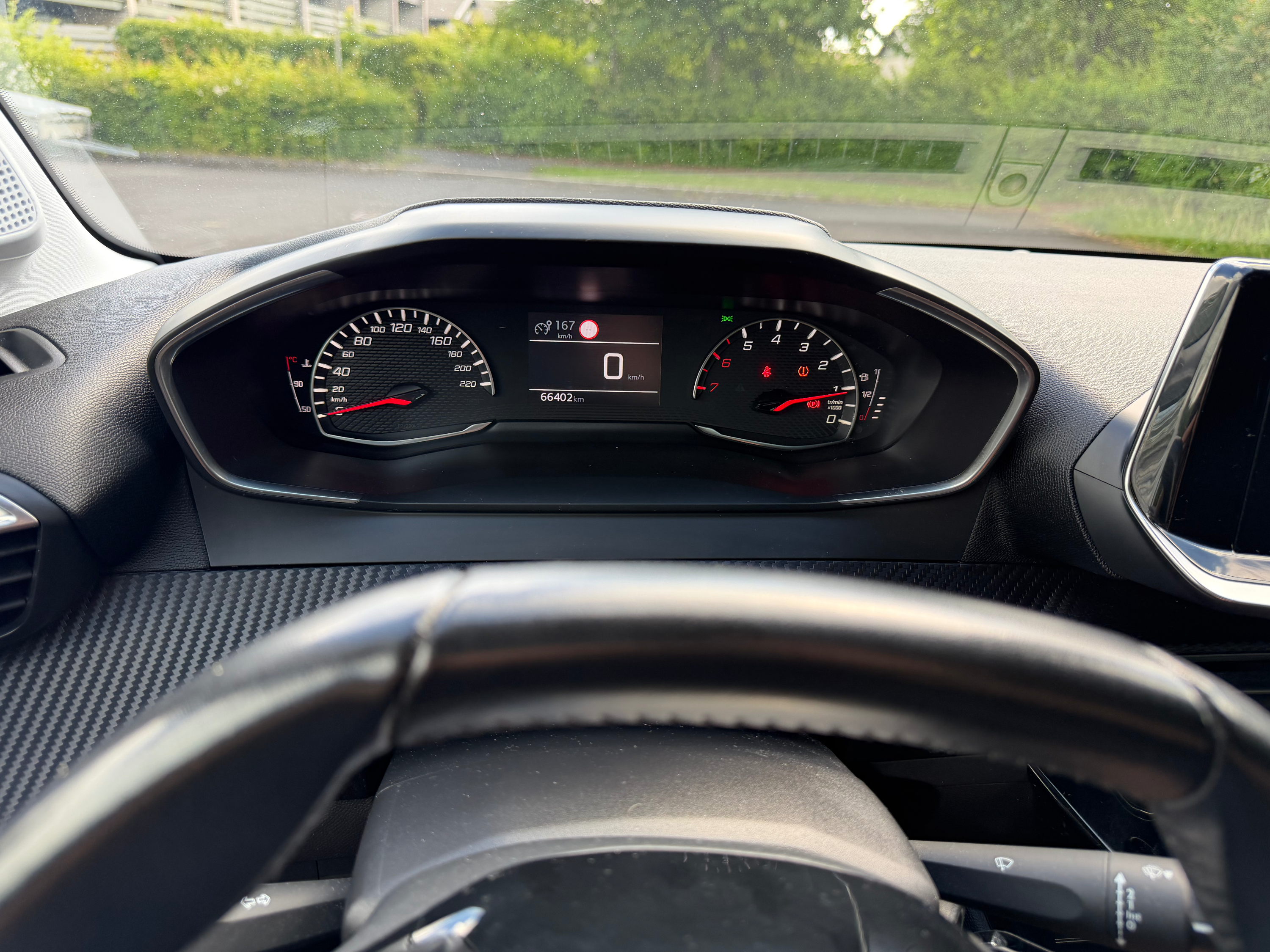 PEUGEOT 208 Thumbnail 19